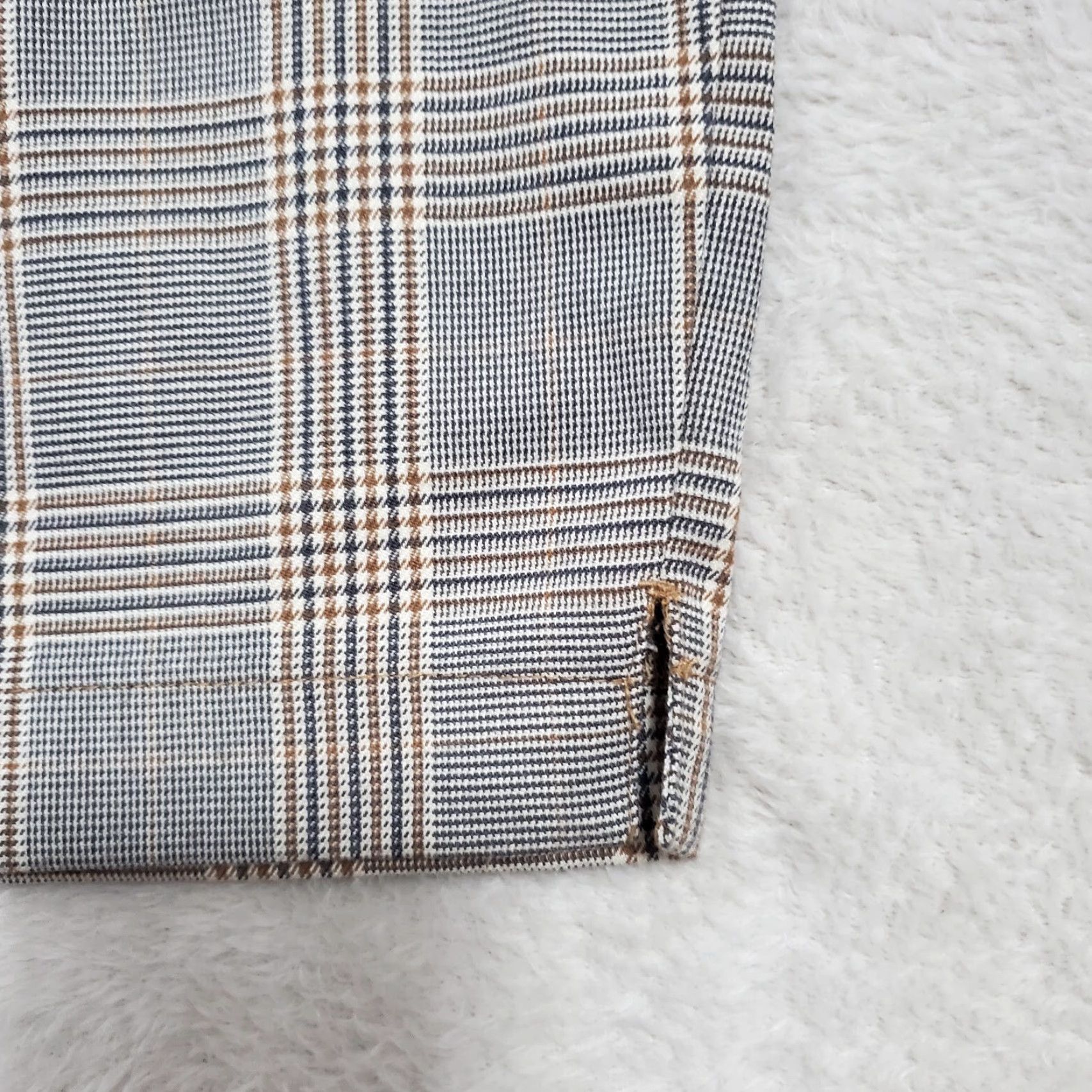 Abercrombie & Fitch Abercrombie & Fitch Pants Women XL Gray Plaid High Rise Cropped Pull On NWT Elastic Waist Pockets Slit 26 Inseam Size 40" / US 18 - 6 Thumbnail