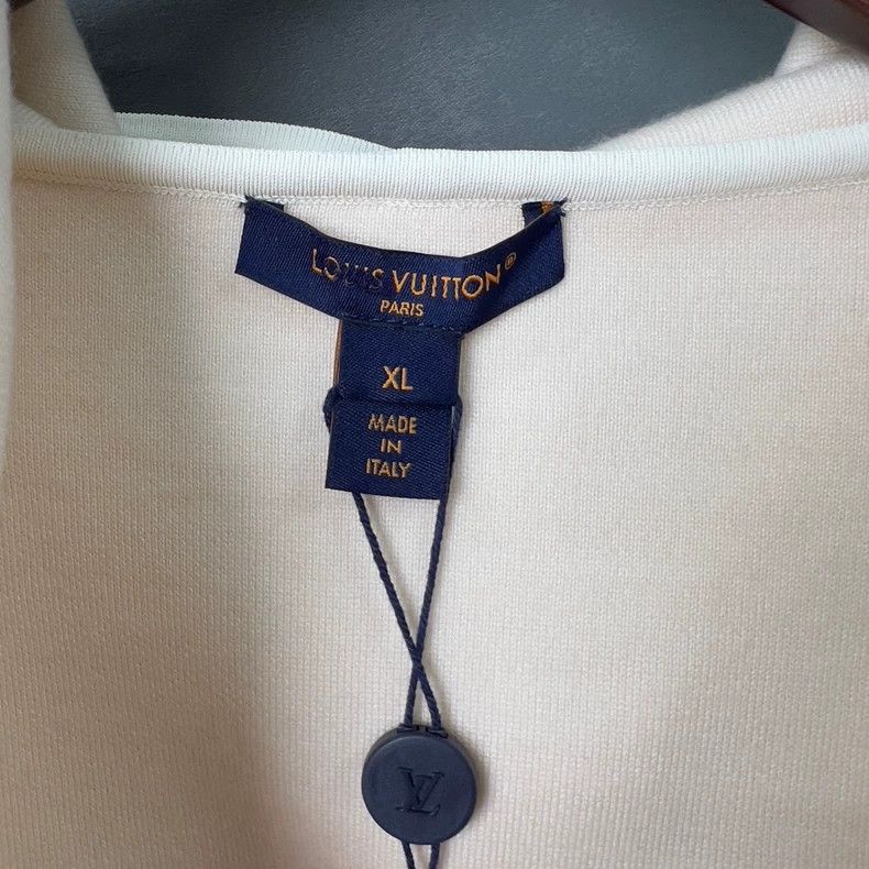 Louis Vuitton Louis Vuitton White patchwork print hooded jacket Size US XL / EU 56 / 4 - 4 Thumbnail