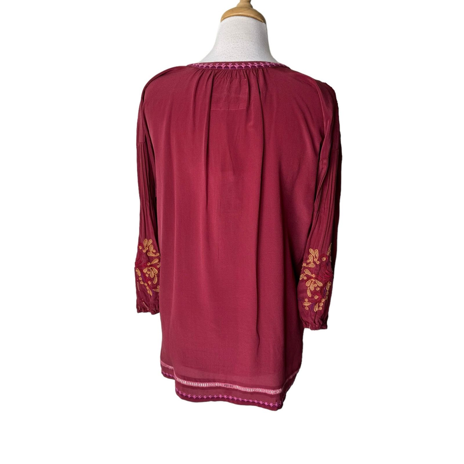Johnny Was JOHNNY WAS PEYTON TUNIC 100% Silk Currant Size MEDIUM NWT Size M / US 6-8 / IT 42-44 - 4 Thumbnail