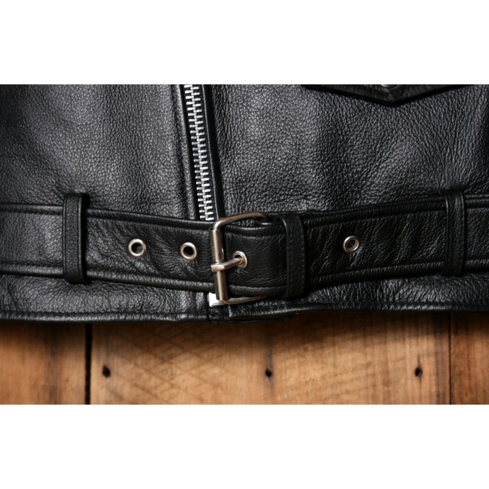 Vintage THE ALLEY CHICAGO Black Leather Motorcycle Biker Jacket Men's Sz. S (Fits S/M) Jacket Mens Leather Biker Zip Belted Quilt Lined Lightly Insulated Size US S / EU 44-46 / 1 - 5 Thumbnail