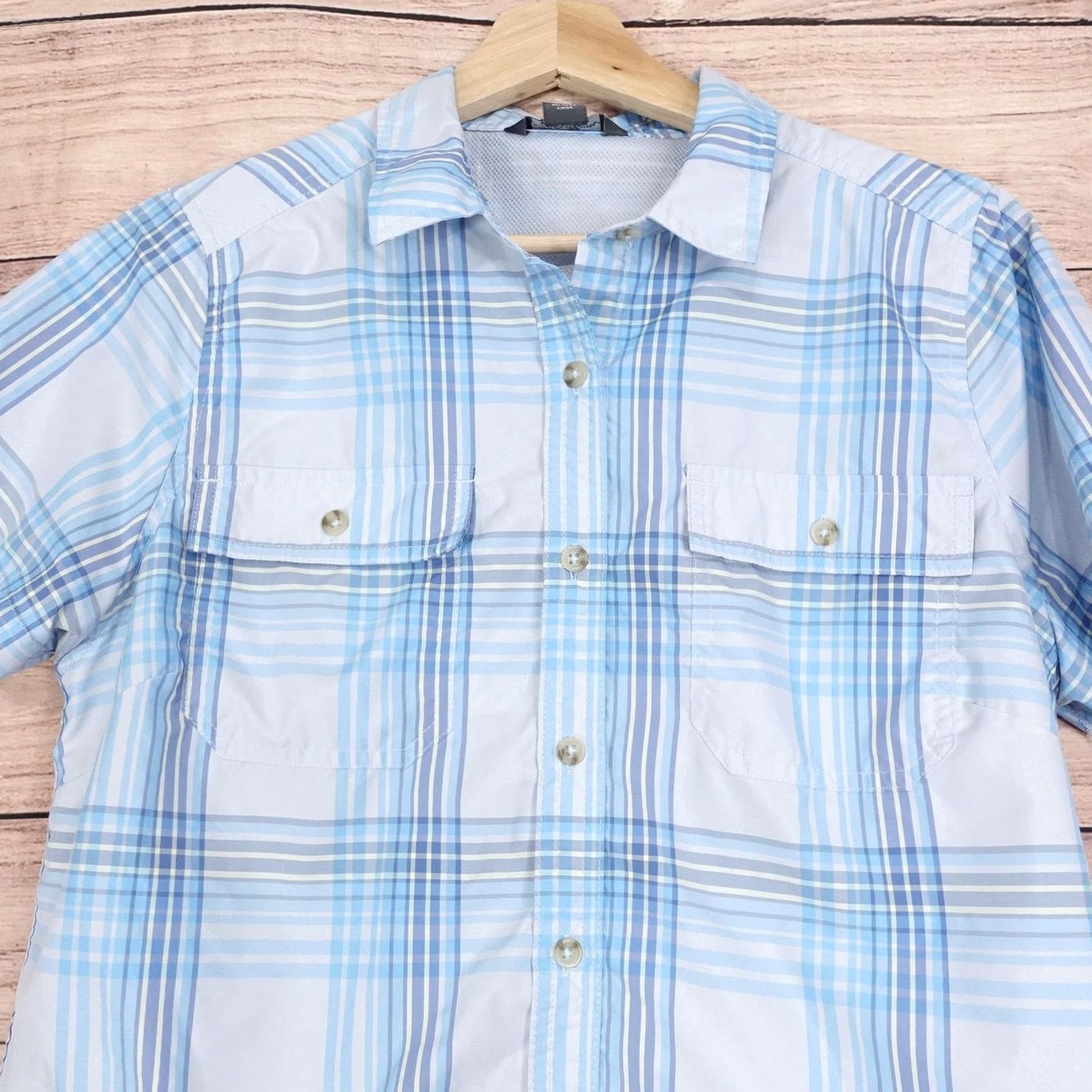 Eddie Bauer Eddie Bauer Button-Up Womens M Blue Plaid Casual Short Sleeve Collared Lightweight Polyester Nylon Size M / US 6-8 / IT 42-44 - 2 Thumbnail