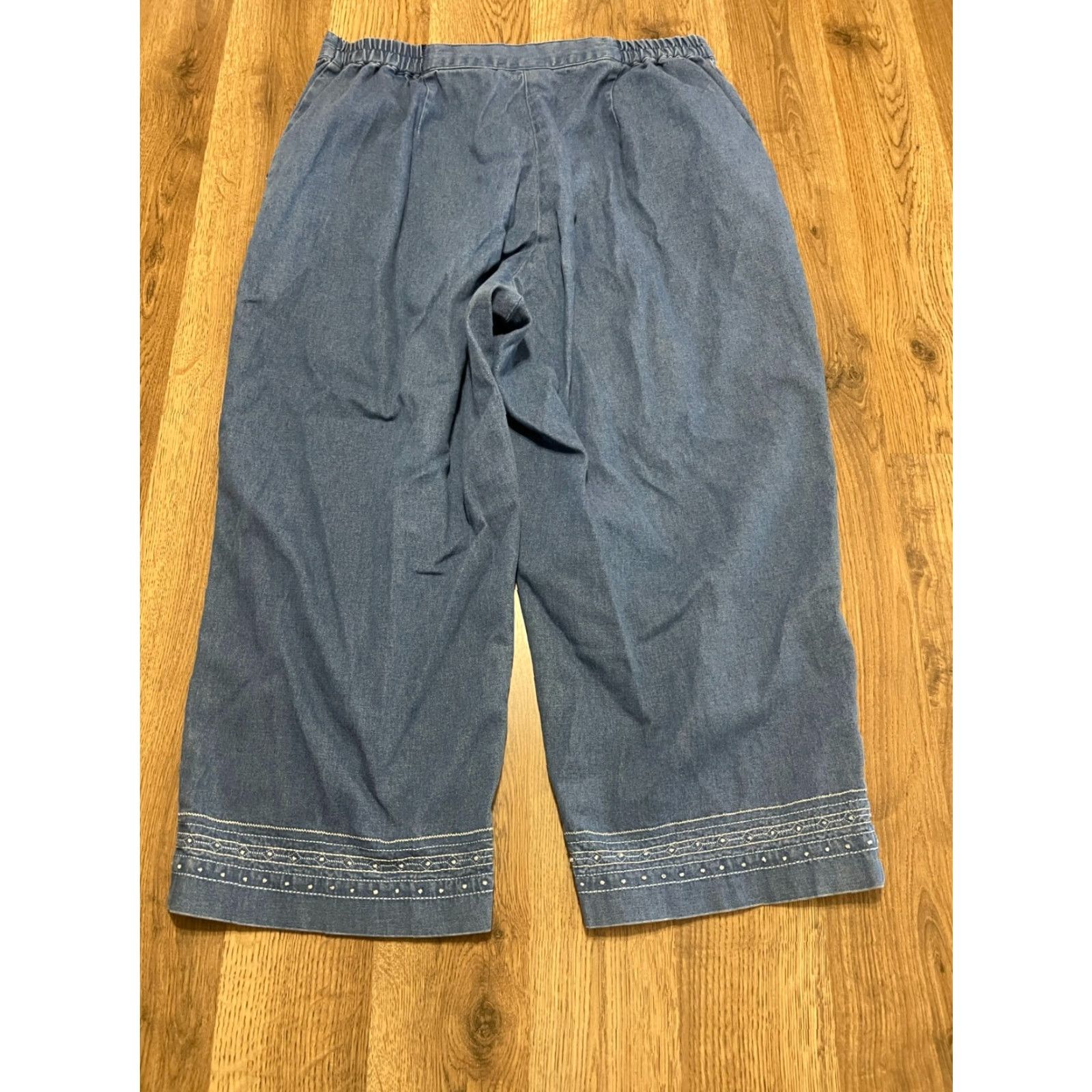 Vintage Alfred Dunner Jeans Womens Size 14 Blue Denim Capri Straight Regular Inseam 20 in Size 36" / US 14 / IT 50 - 2 Thumbnail