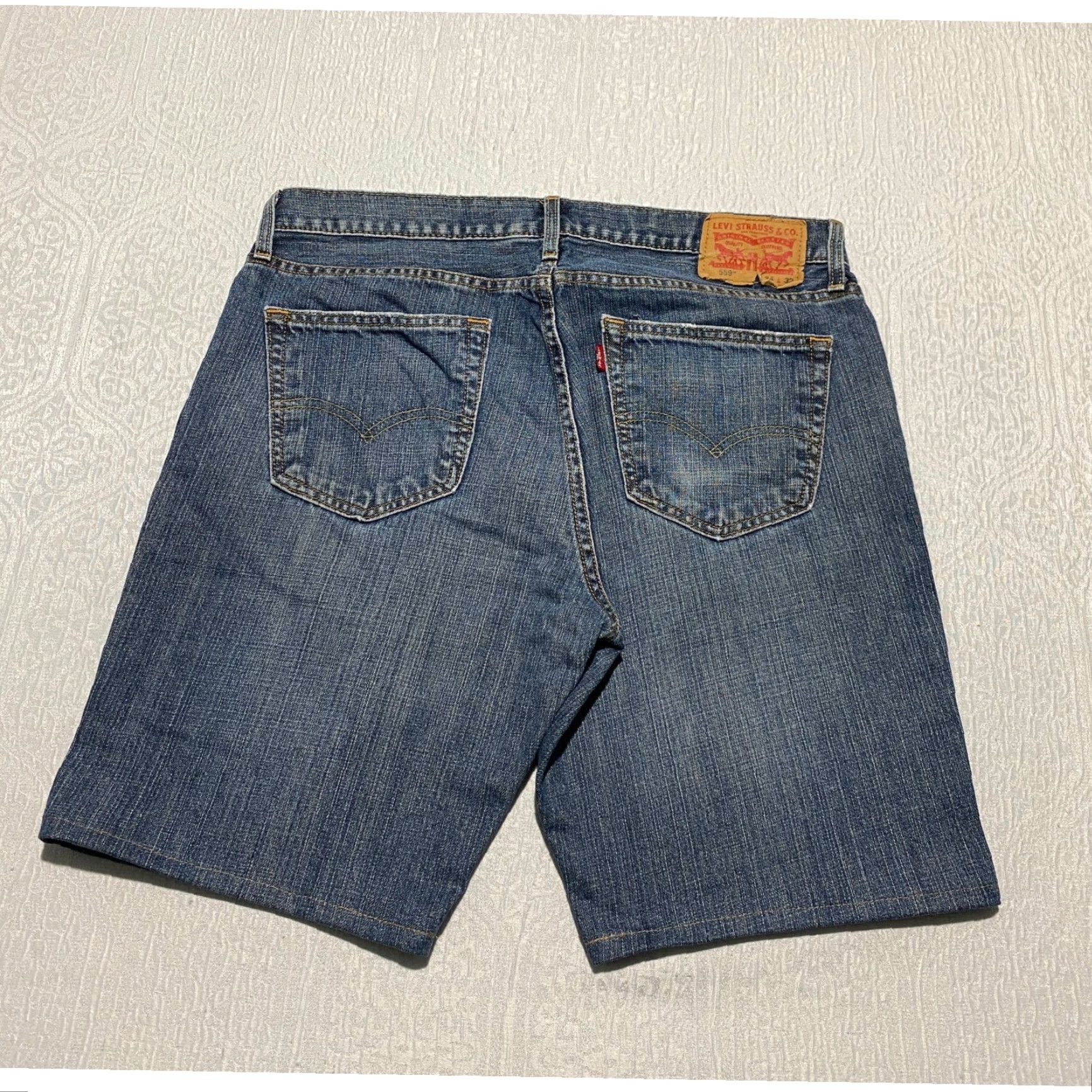 Levi's Levi's 559 Jean Shorts Men 35×10 Blue Cutoff Denim Jorts Whiskers Bermuda 5-Pocket Casual Summer Size US 35 - 2 Thumbnail