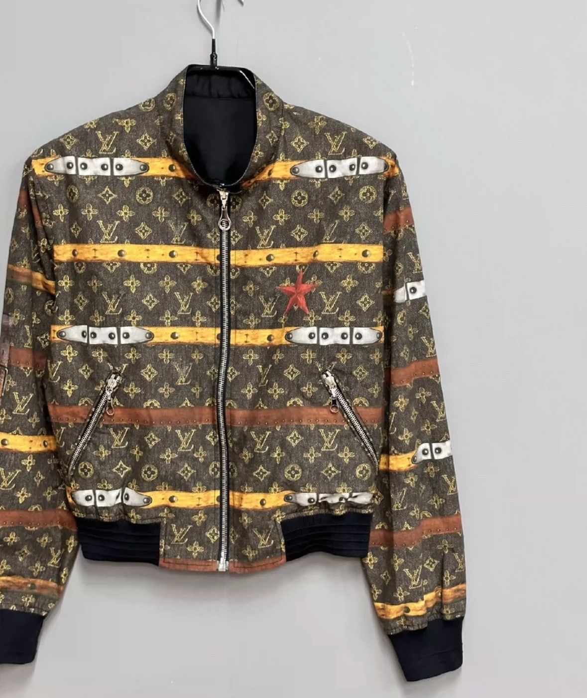 Louis Vuitton LOUIS VUITTON Luggage with floral prints on the coat Size US S / EU 44-46 / 1 - 3 Thumbnail