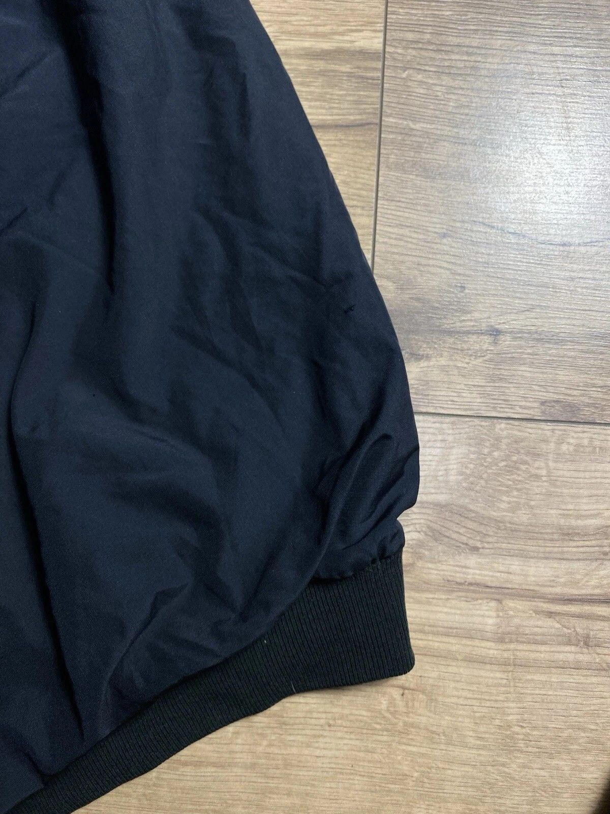 Nike Vntg Nike Reversible Vest Size L Black Lightweight Size US L / EU 52-54 / 3 - 3 Thumbnail