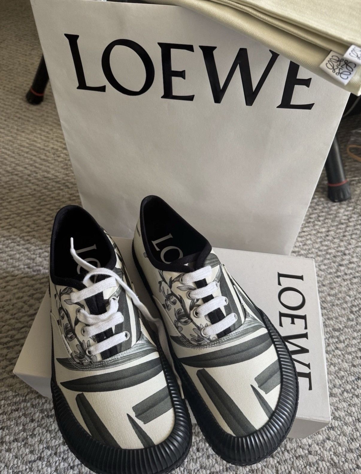 Loewe BNIB Vulca Loewe Sneakers, Size 44 Size US 11 / EU 44 - 3 Thumbnail