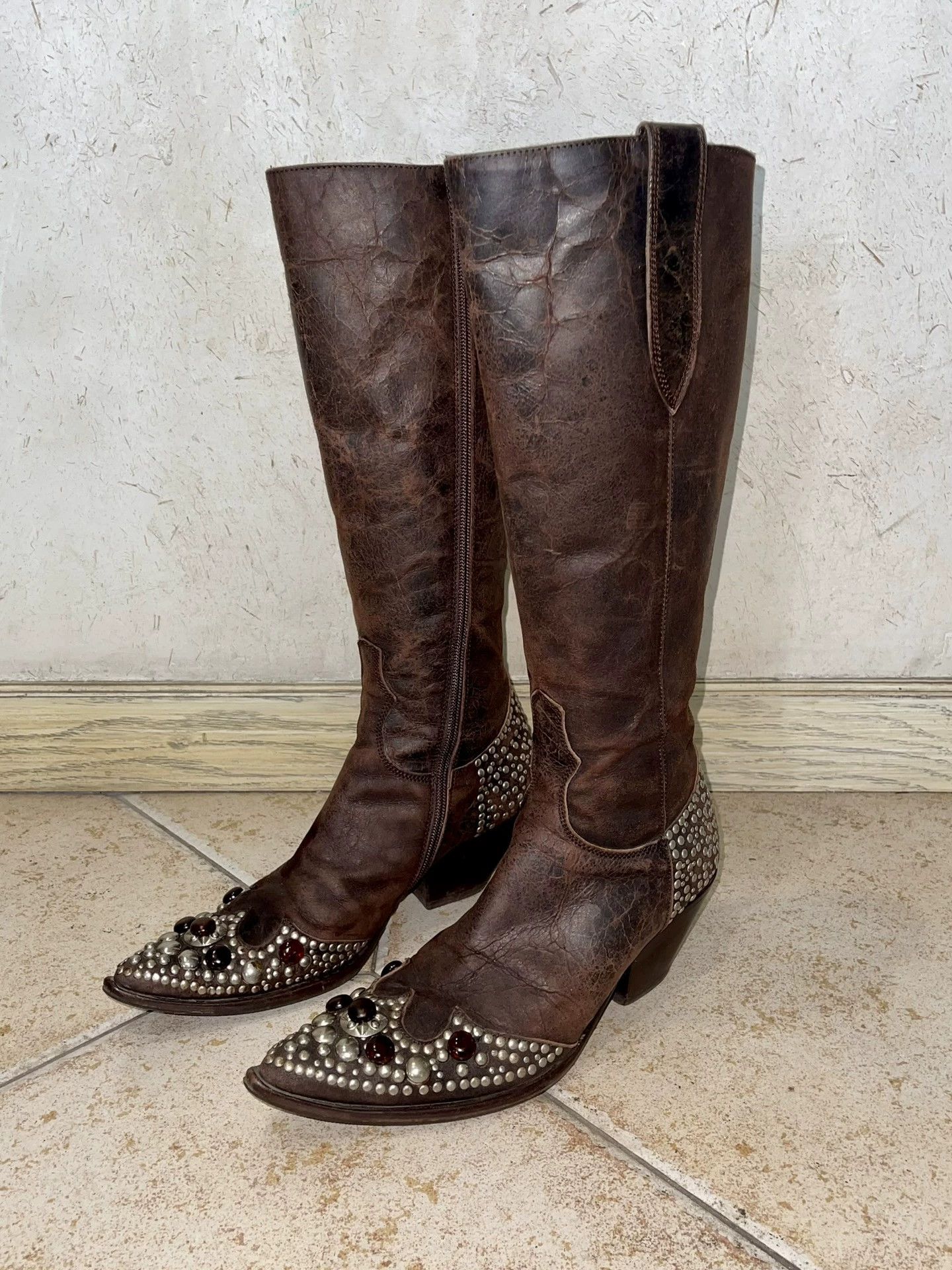 Other Vtg Italian Gem-Studded Cracked Leather PointedToeBoots Size US 7.5 / IT 37.5 - 1 Thumbnail