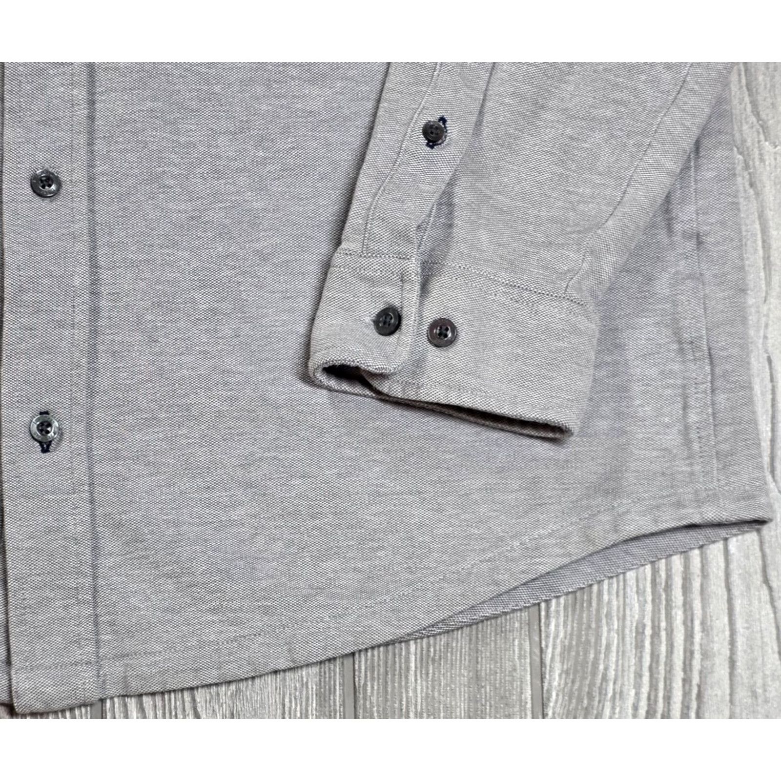 Vintage L.L.Bean Performance Piqué-Knit Oxford Shirt Long-Sleeve Gray L Shirt Mens Button-Up Knit Oxford Slightly Fitted Casual Vintage No Size US L / EU 52-54 / 3 - 6 Thumbnail