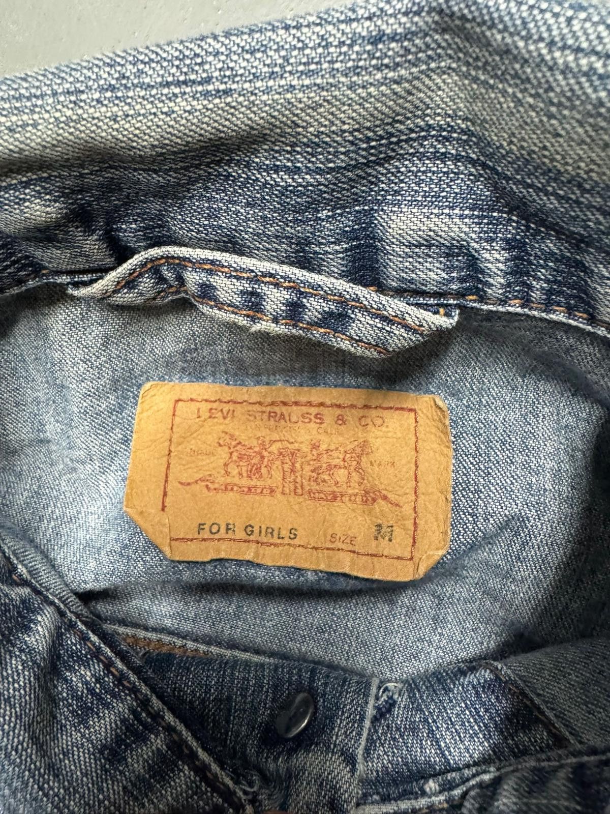 Designer Levi Strauss Denim Jacket for Girls - Classic Blue Size US M / EU 48-50 / 2 - 4 Thumbnail