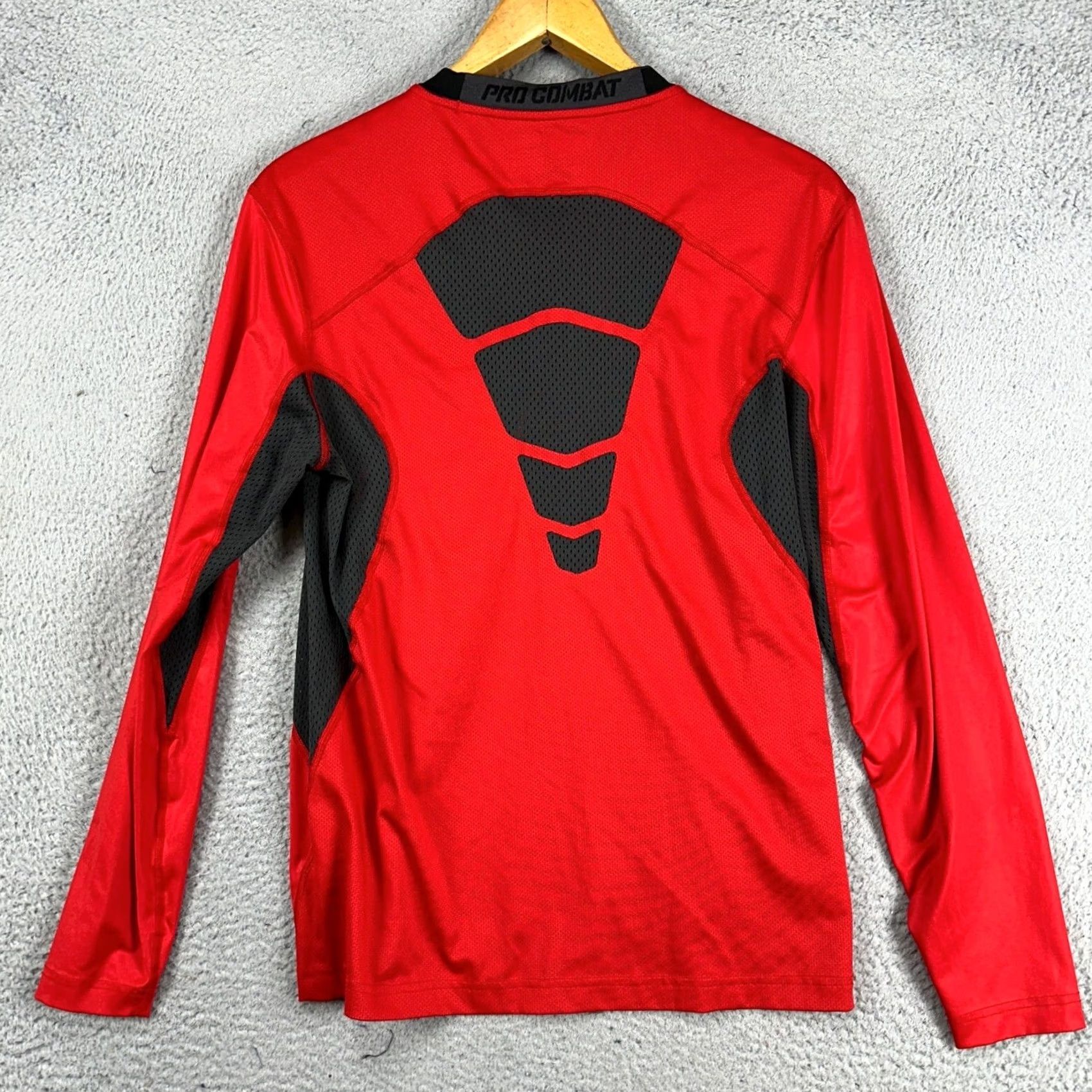 Nike Nike Pro Combat Dri-Fit Red Athletic Shirt Medium Mens Fitted Pullover Crewneck Long Sleeve Swingmen Size US M / EU 48-50 / 2 - 3 Thumbnail