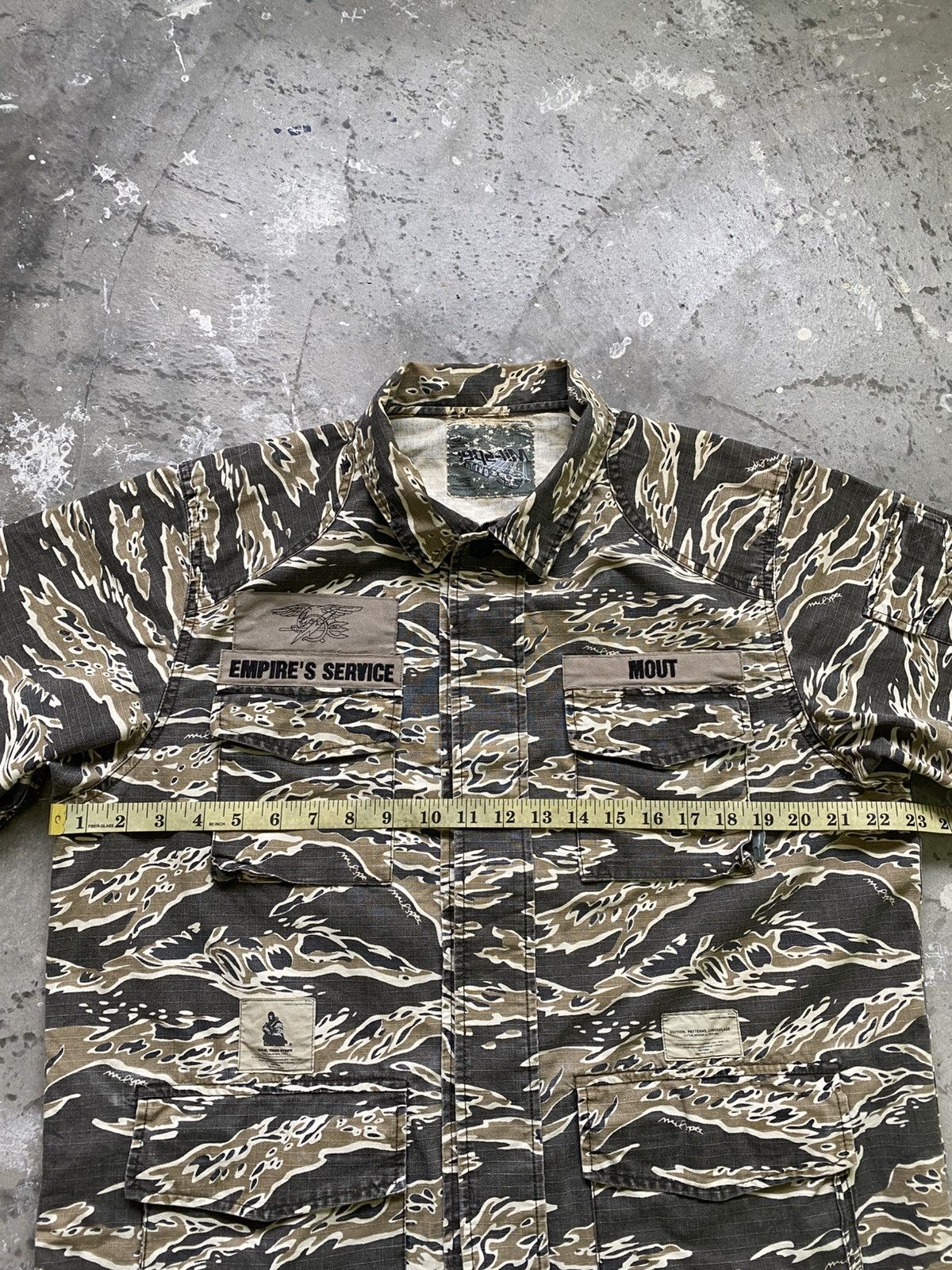 Wtaps Wtaps Buds Tiger Stripe Camo Cotton Issue Shirt Size US L / EU 52-54 / 3 - 16 Thumbnail