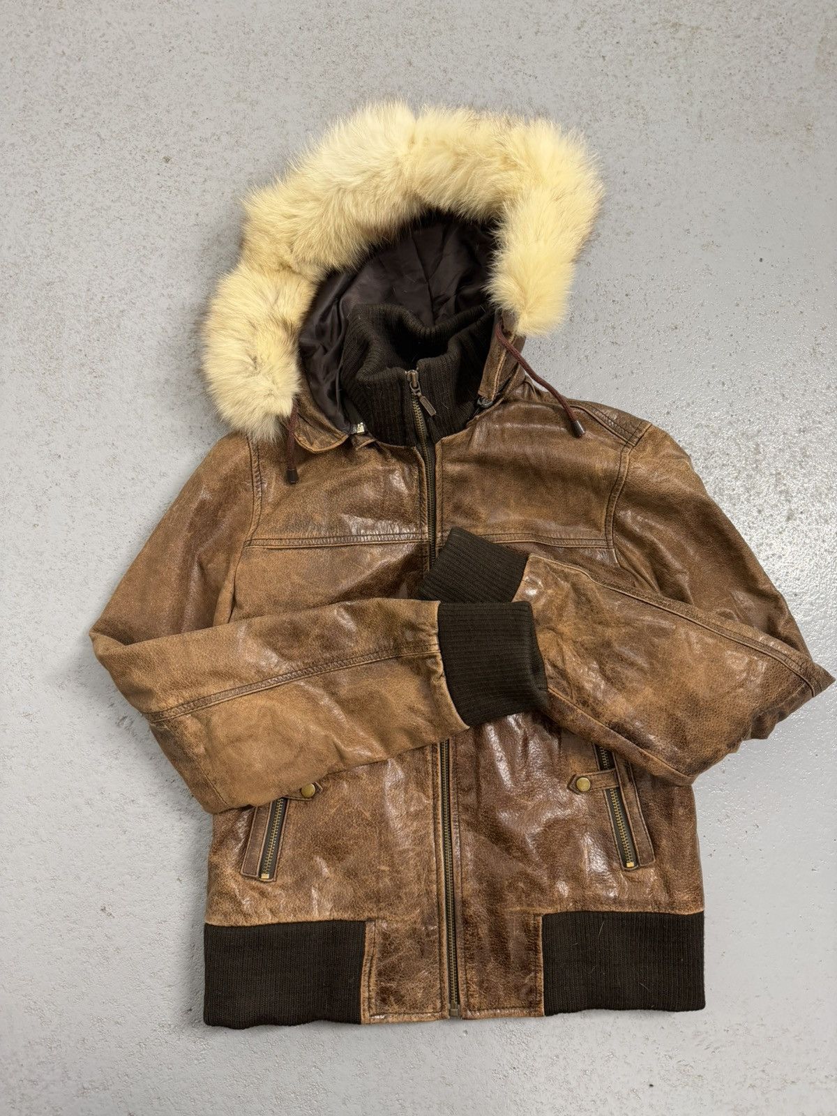 Leather Vintage Leather Fitted Fur Hooded Leather Jacket Size L / US 10 / IT 46 - 9 Thumbnail