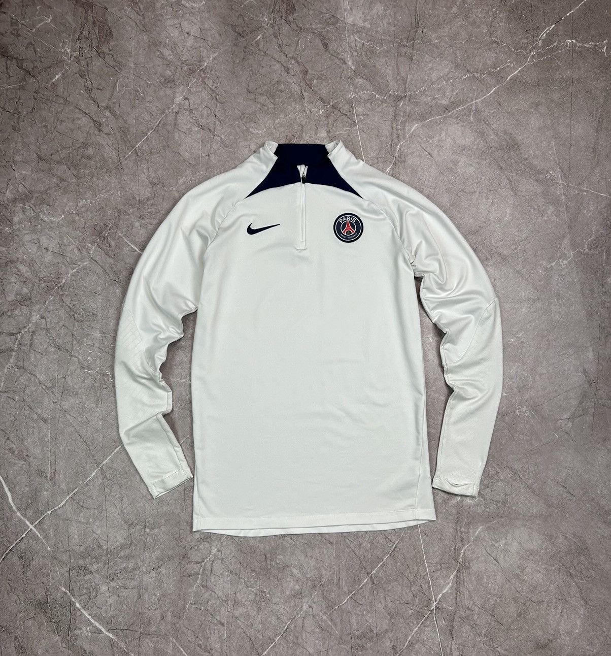 Nike Paris Saint Germain PSG soccer longsleeve S white Size US S / EU 44-46 / 1 - 1 Thumbnail