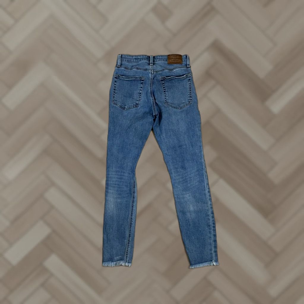 Lucky Brand Lucky Brand Bridgette Skinny Jeans Womens Blue Denim Size 2/26 Ankle Distressed Medium Rise Mid 8.5-10.5" Cotton Polyester Spandex Regular Size ONE SIZE - 1 Thumbnail
