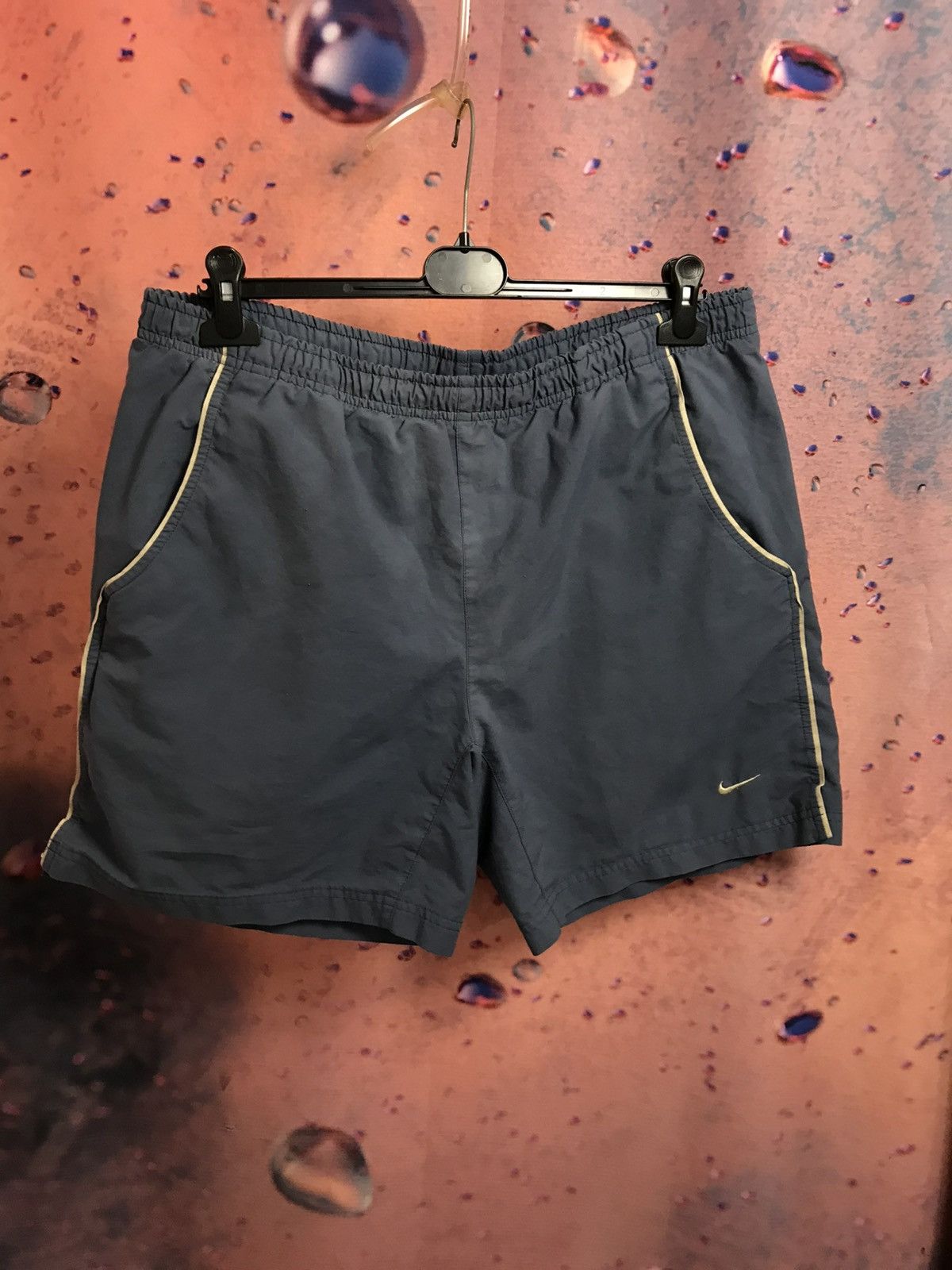 Nike × Vintage Vintage Nike streetwear shorts Size US 34 / EU 50 - 1 Thumbnail