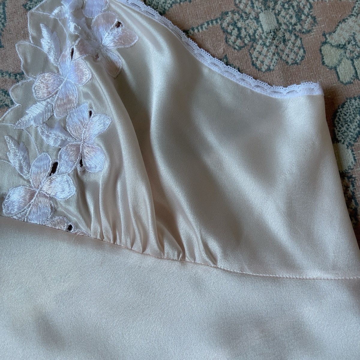 Victoria's Secret Victoria’s Secret 1980s Blush Pink Satin Slip Gown (L) Size L / US 10 / IT 46 - 13 Thumbnail