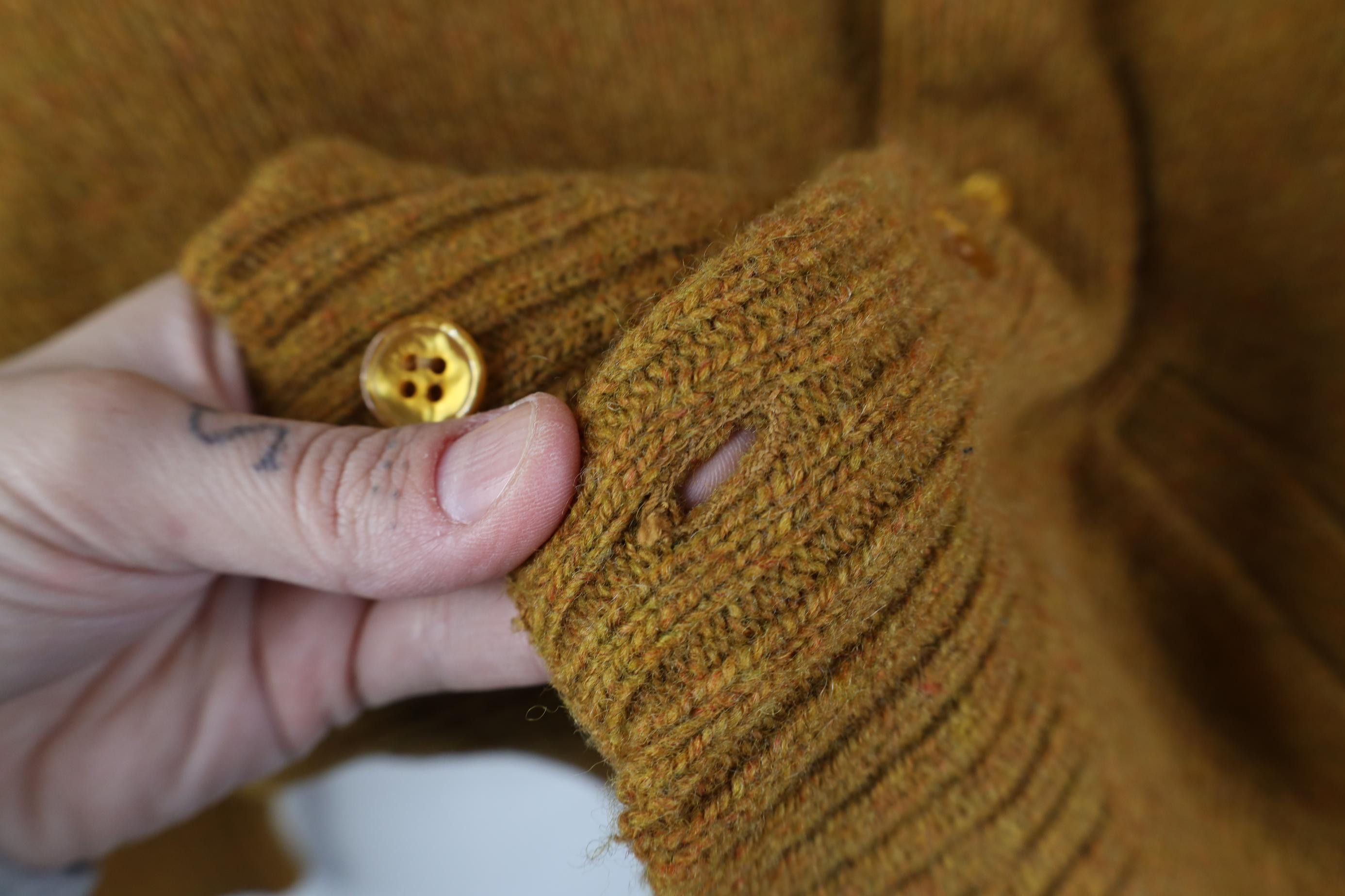 Vintage Vintage 60s Streetwear Cobain Sweater Mustard Yellow USA Size US L / EU 52-54 / 3 - 6 Thumbnail