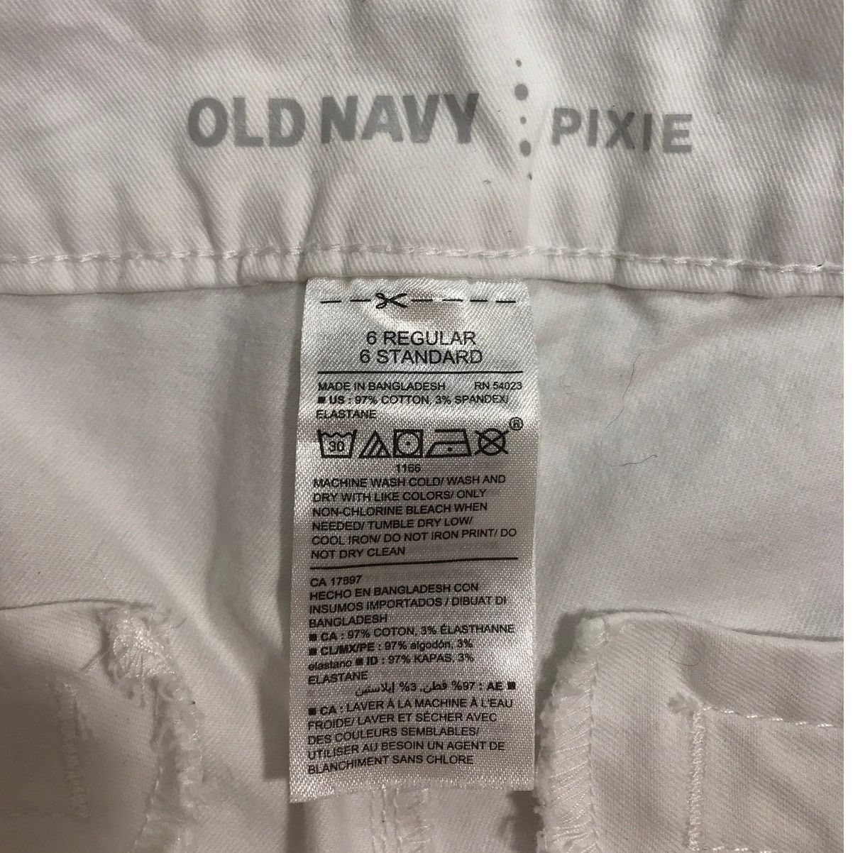 Old Navy Old Navy Pixie White Straight Leg Petite Ankle Pants 6 Size 28" / US 6 / IT 42 - 6 Thumbnail