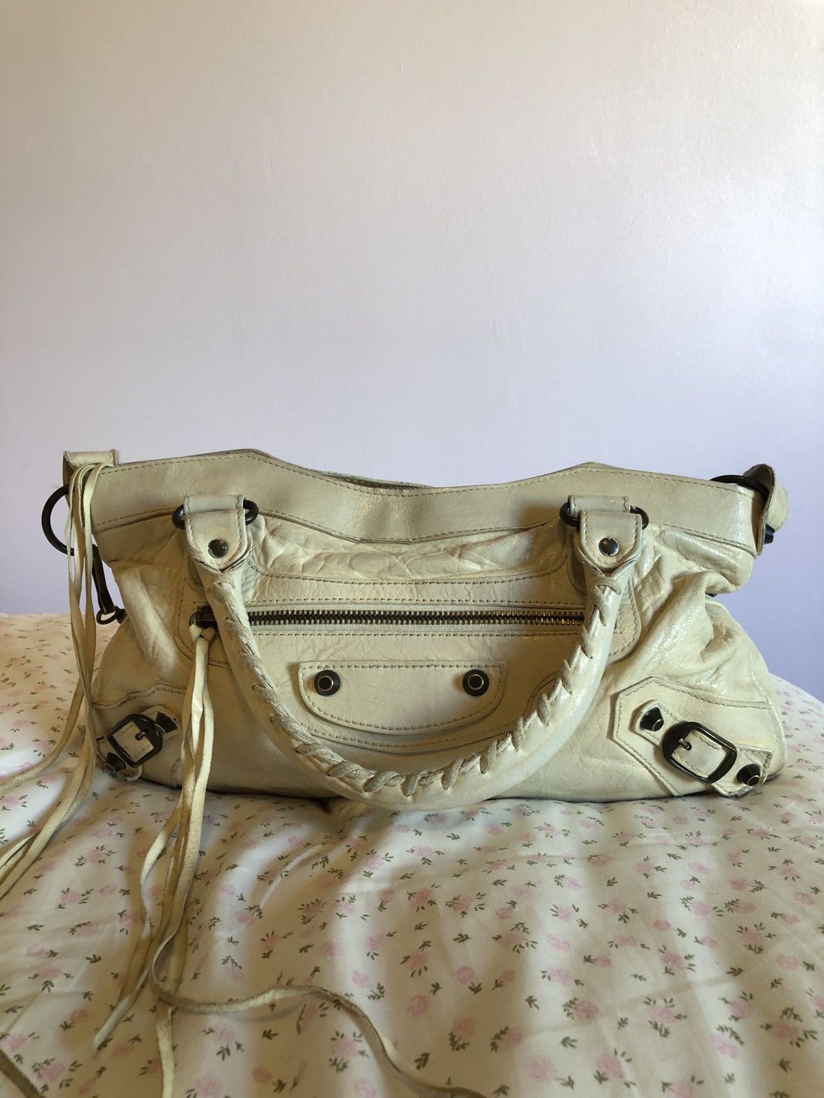 Balenciaga First Vintage Leather Shoulder Bag in Beige, Women's