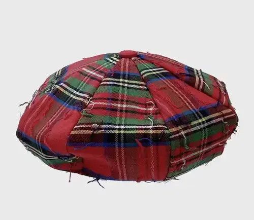 Other Tartan plaid distressed beret hat Size ONE SIZE - 1 Thumbnail