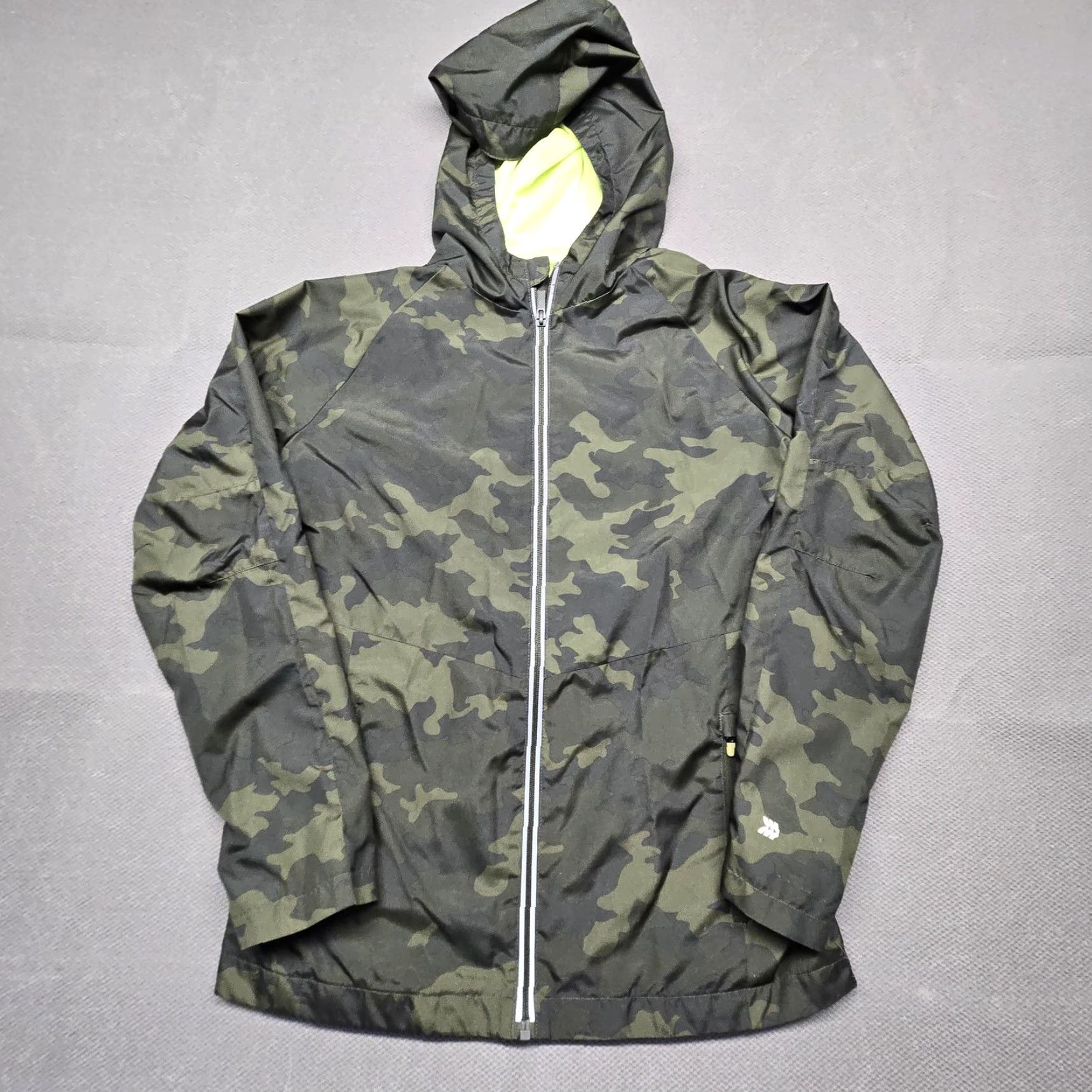 Vintage All In Motion Jacket Mens Large Camo Hooded Windbreaker Lightweight Full Zip Size US L / EU 52-54 / 3 - 2 Thumbnail