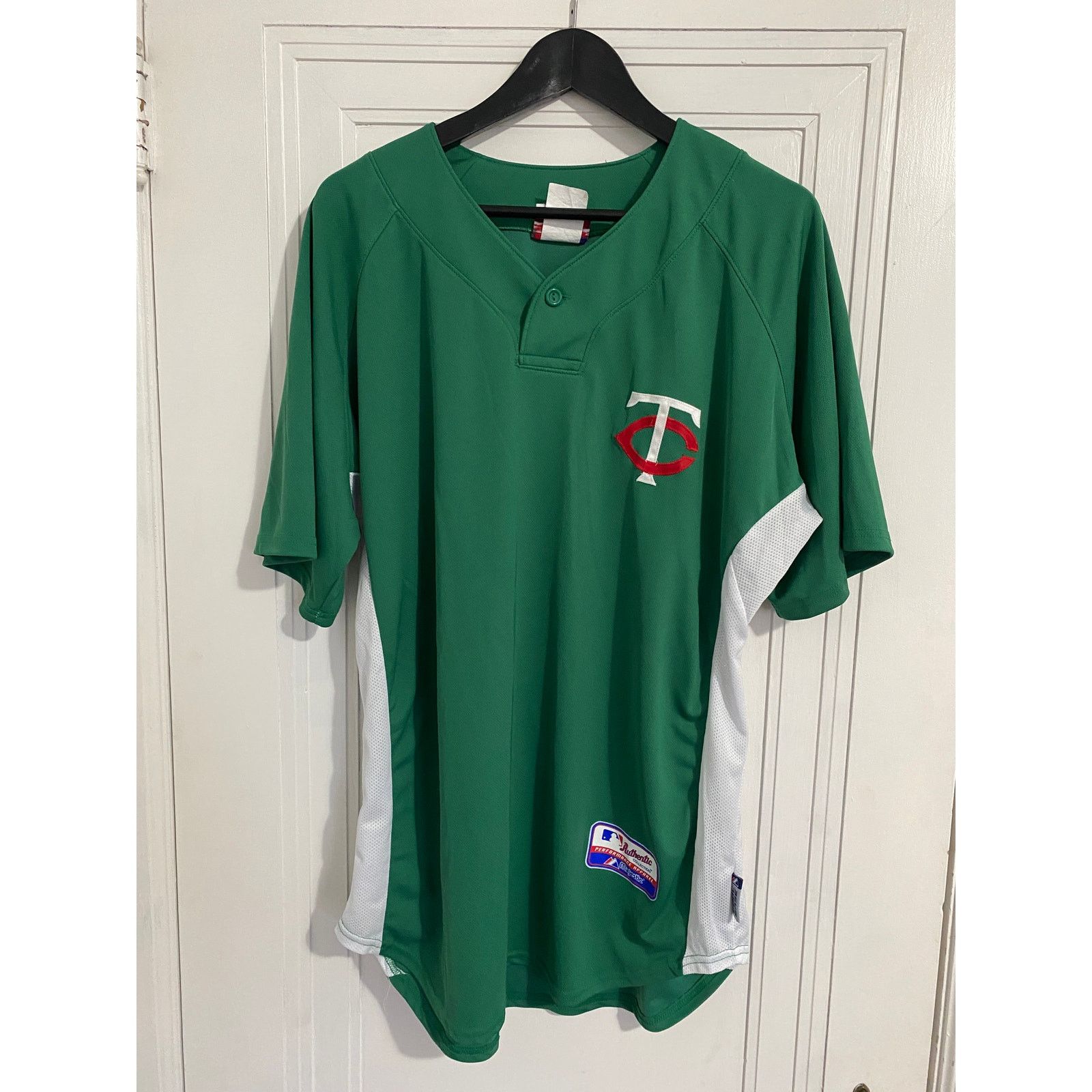 Majestic Minnesota Twins Green Baseball Jersey Size Large Size US L / EU 52-54 / 3 - 1 Thumbnail