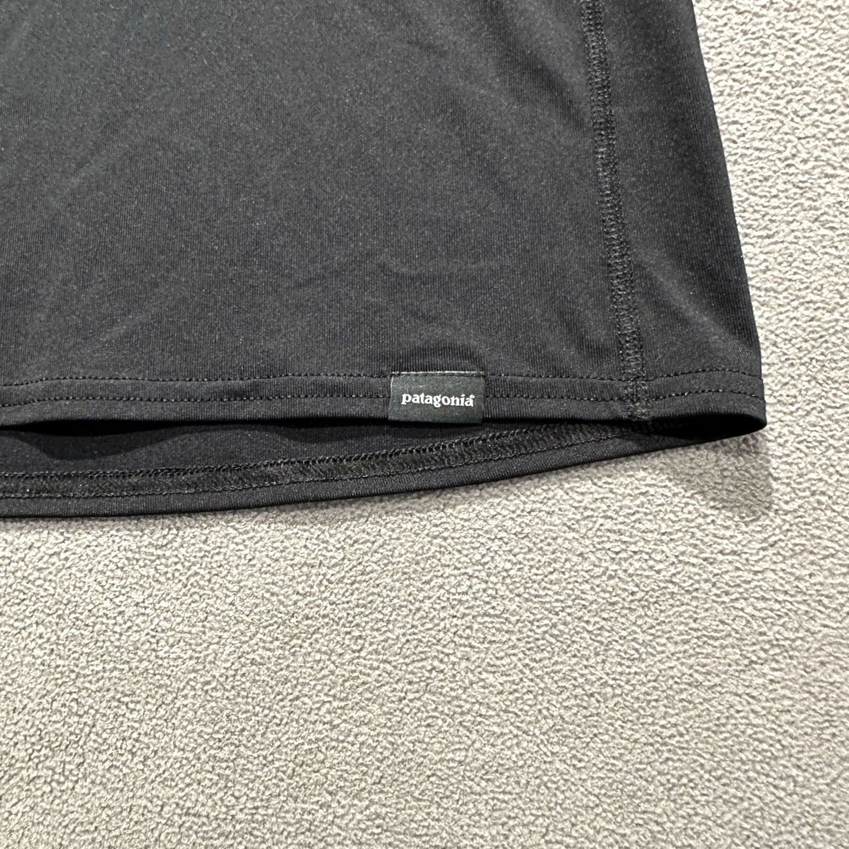 Patagonia Patagonia Shirt Mens S Capilene 1 Silkweight Blue Solid Performance Base Layer T-Shirt Size US S / EU 44-46 / 1 - 7 Thumbnail