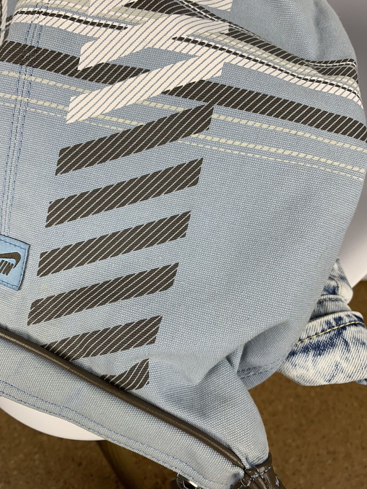 Nike Vintage Y2K Nike Plaid Pouch Bag One Size Baby Blue Logo Size ONE SIZE - 22 Thumbnail