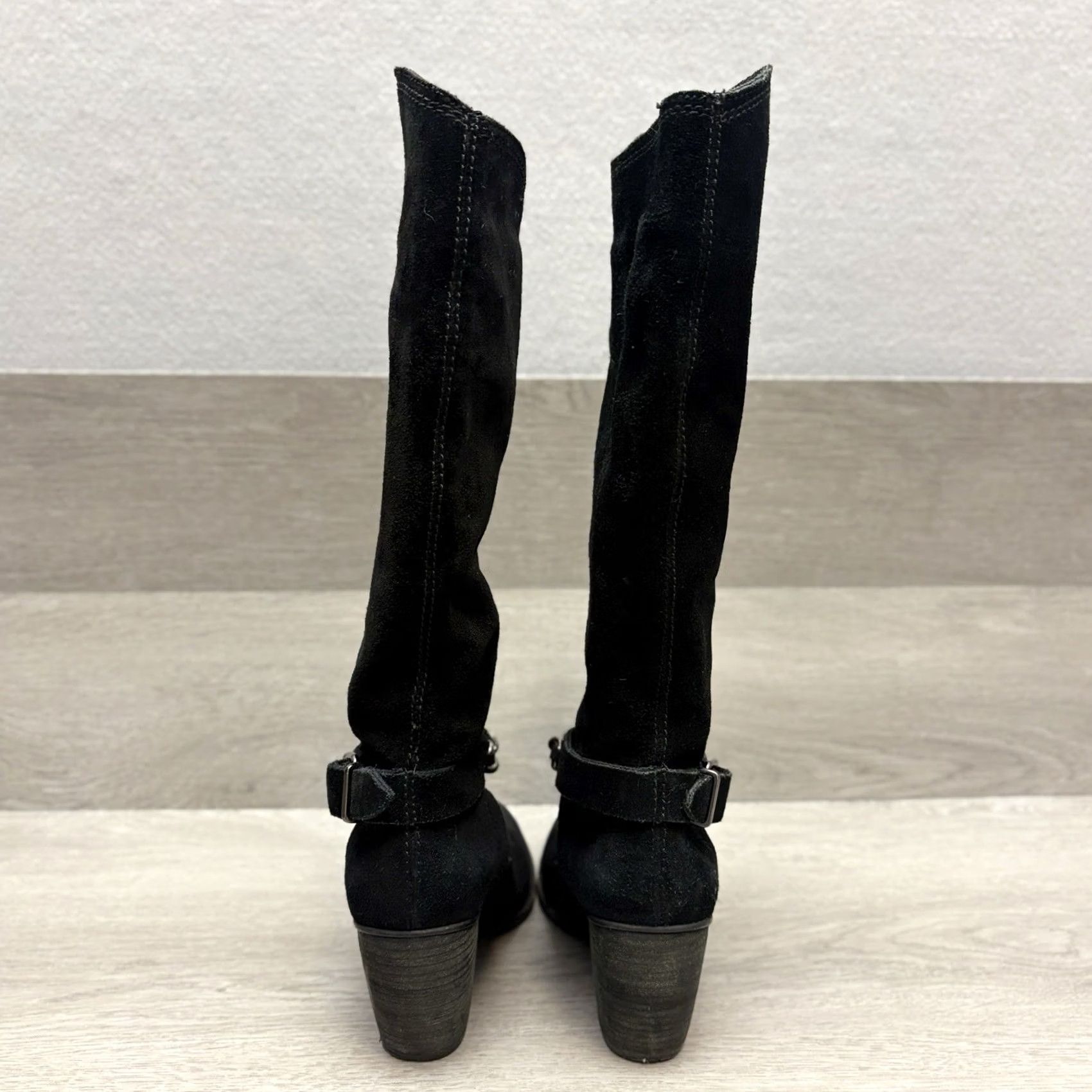 BCBGeneration BCBGeneration Riding Boots Suede Chain Harness Stacked Heel 7.5M Black Size US 8 / IT 38 - 3 Thumbnail