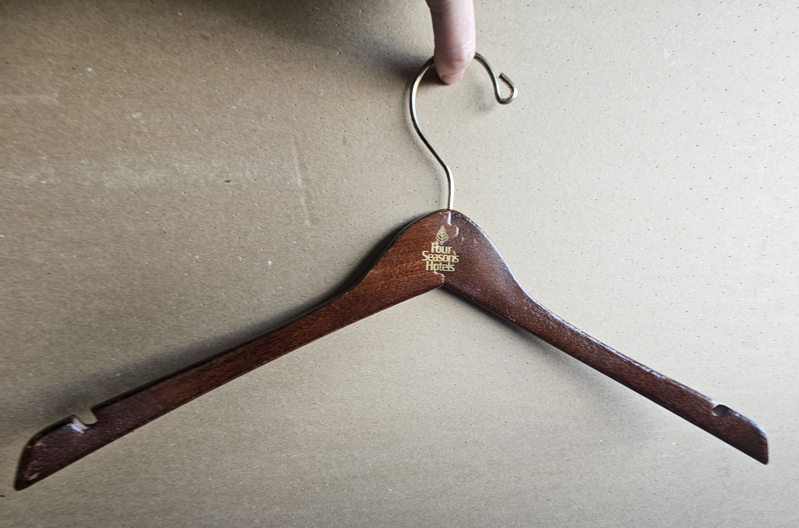 Other Four Seasons Resorts Hanger '80s Vintage Luxury Hotel RARE! Size ONE SIZE - 10 Thumbnail