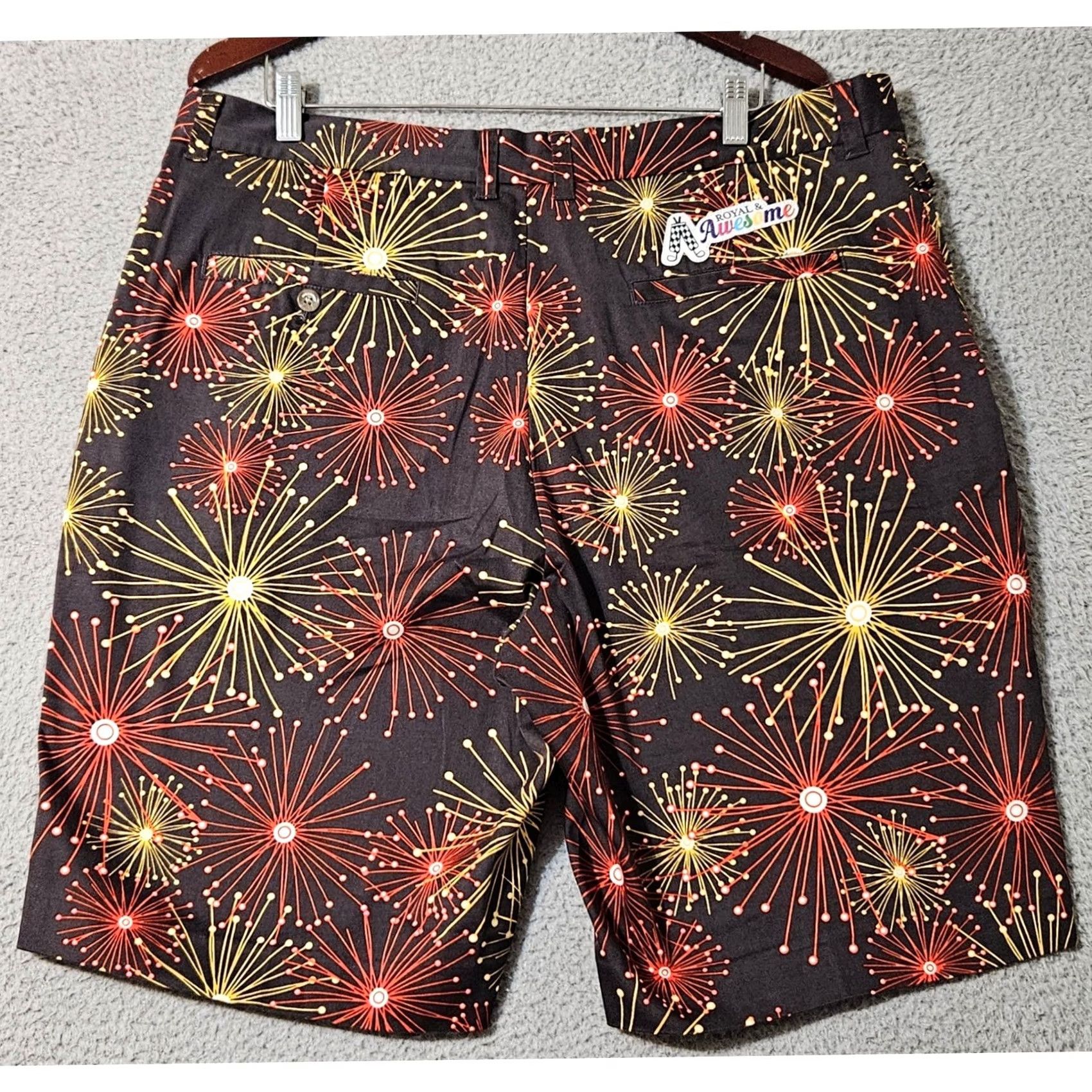 Vintage Royal & Awesome Mens Shorts Black Red Yellow Kaboom Fireworks Golf Size 40 Size US 40 / EU 56 - 2 Thumbnail