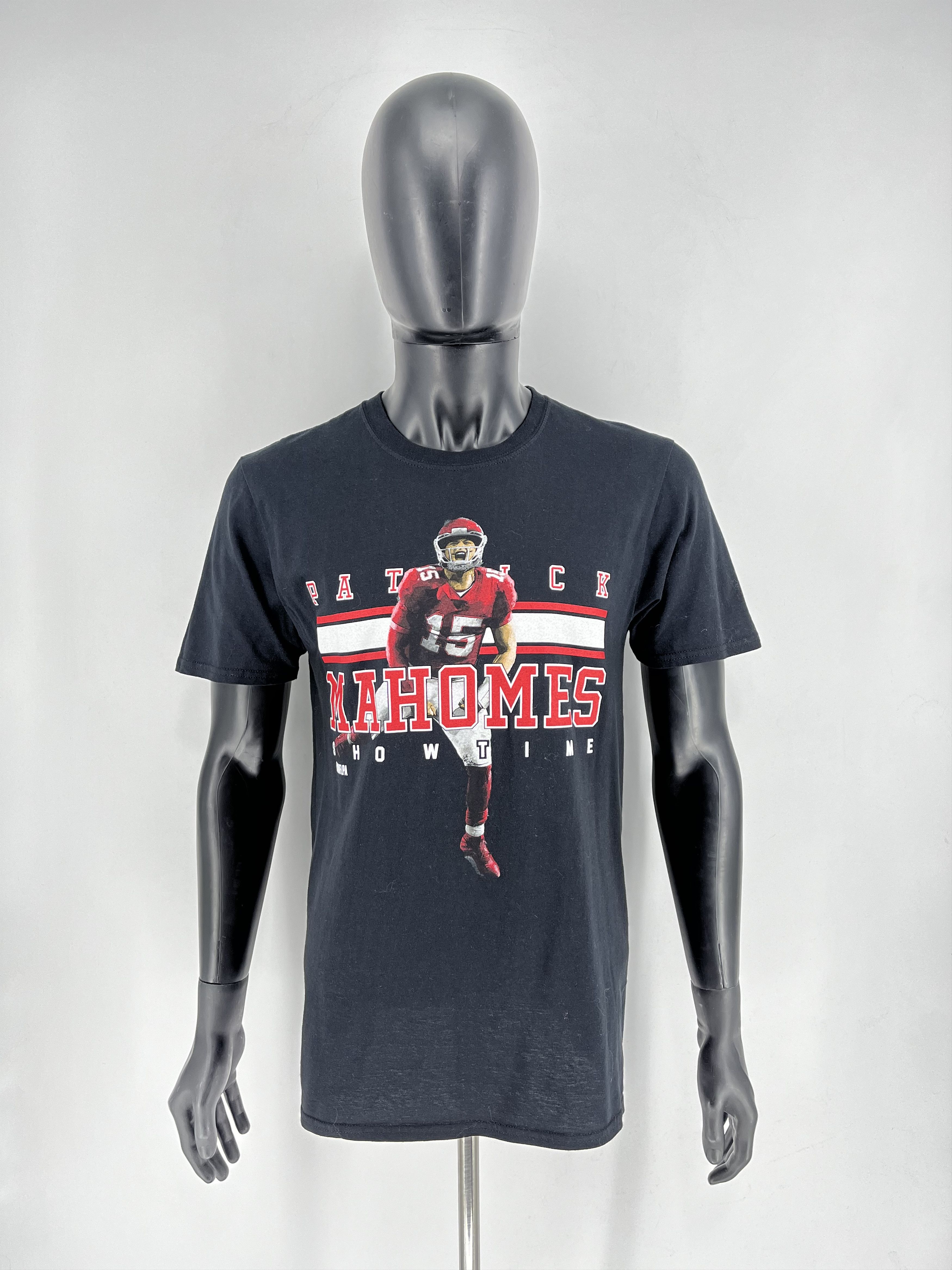 NFL PATRICK MAHOMES KANSAS CITY CHIEFS TSHIRT SHIRT NFL Football Size US M / EU 48-50 / 2 - 2 Thumbnail