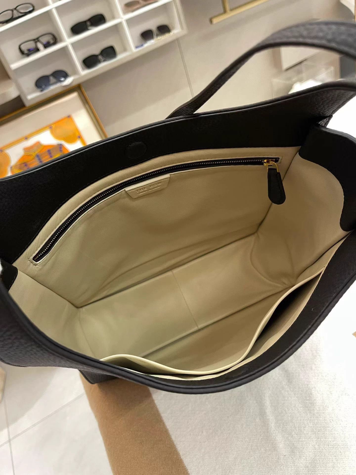 The Row The Row Women's Juless Postman Bag Black AH006 Size ONE SIZE - 7 Thumbnail
