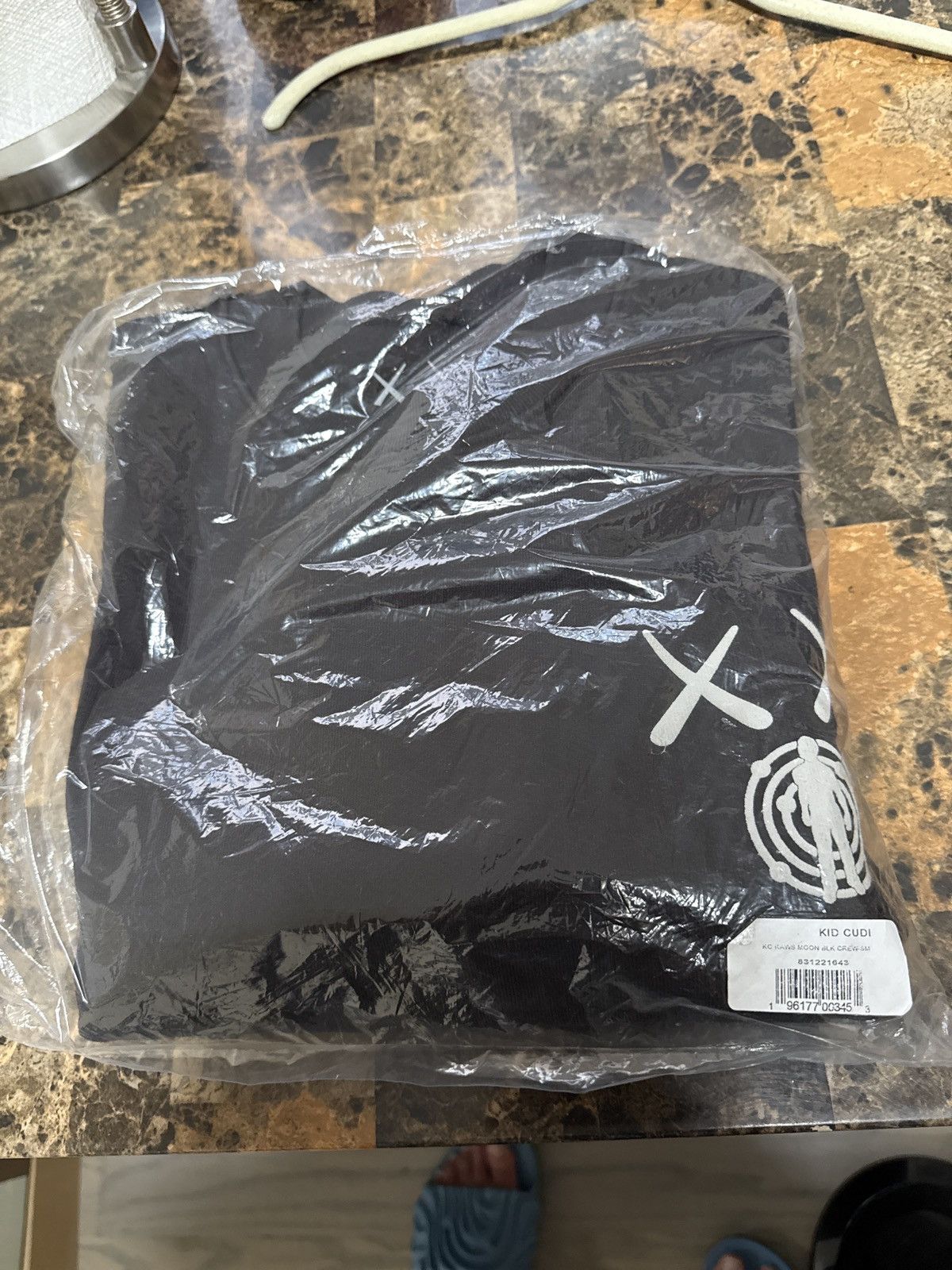 Kaws × Kid Cudi Sz Small-KAWS x Kid Cudi Moon Black Crewneck Size US S / EU 44-46 / 1 - 9 Thumbnail