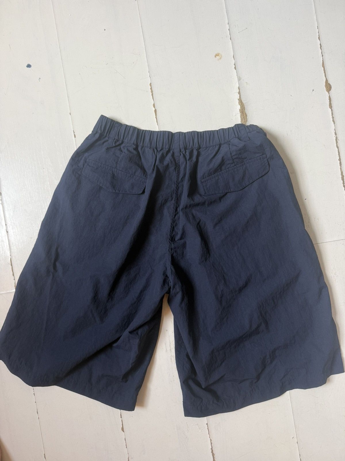 18east Pleated Navy Emery Short Size Medium in Blue, Men's (Size 32) — image 3 of 4