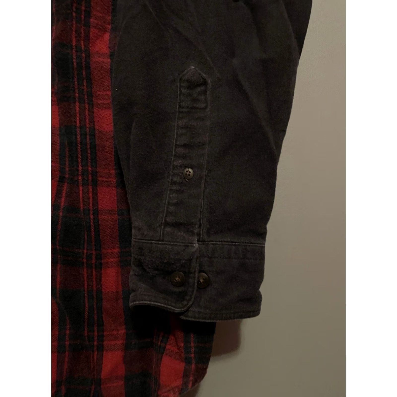 Vintage VINTAGE Woolrich Shirt Mens L Red Plaid Button-Up Long Sleeve Cotton Flannel Pockets USA Size US L / EU 52-54 / 3 - 5 Thumbnail