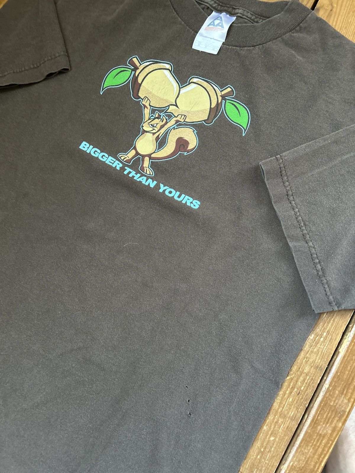 Vintage Vintage Y2K Squirrel Bigger than Yours Parody Tee Shirt Size US M / EU 48-50 / 2 - 2 Thumbnail