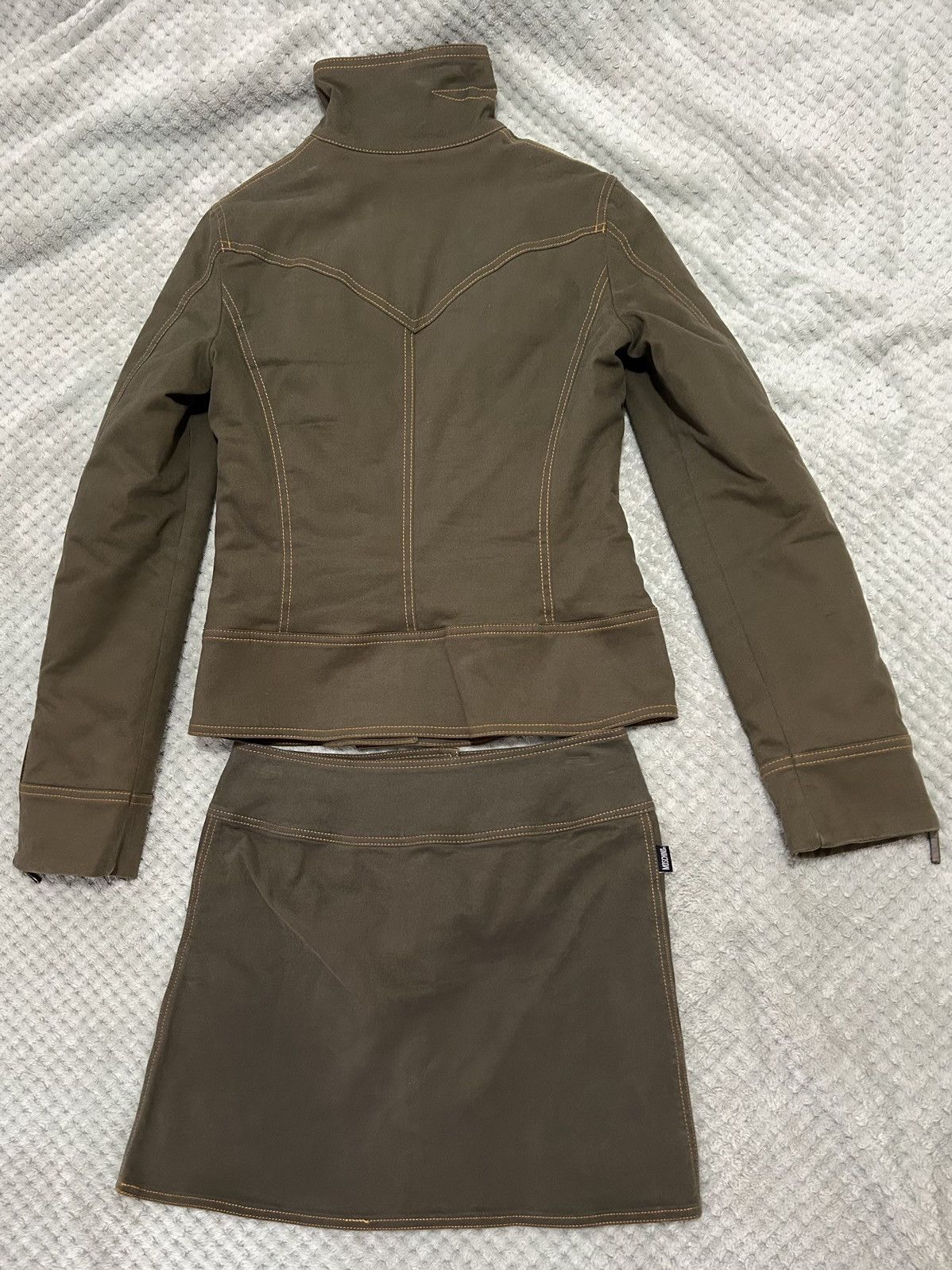Moschino Vintage moschino button accent co-ord Size M / US 6-8 / IT 42-44 - 2 Thumbnail