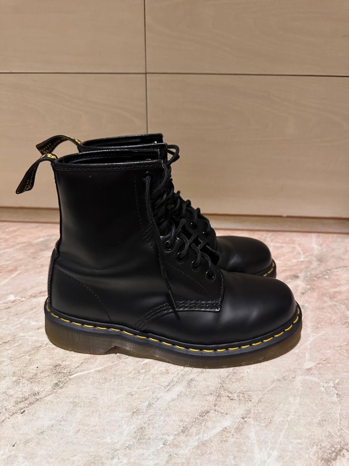 Dr. Martens Dr. Martens 1460 Black Smooth Leather Boots US Women 8 EU 40 Size US 8 / IT 38 - 4 Thumbnail