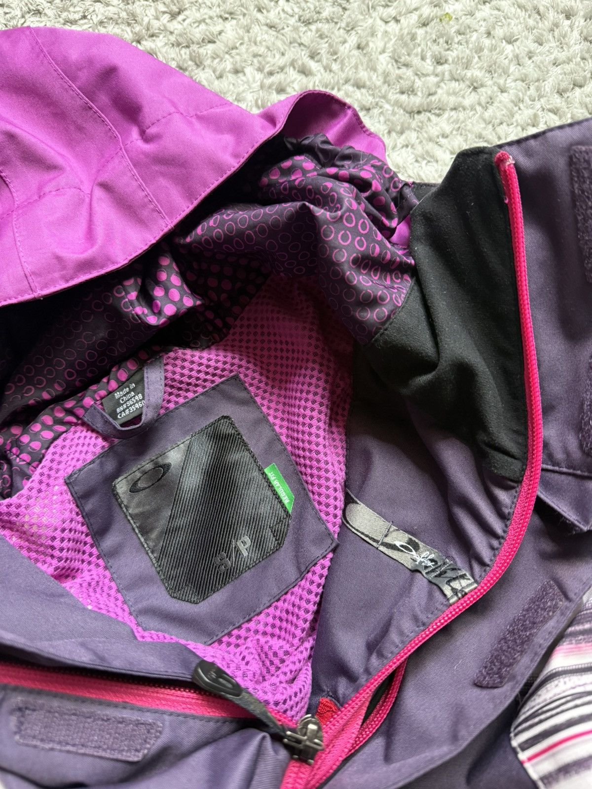 Oakley 00s Oakley Jacket Rare Outdoor Logo Streetwear Gorp Core Size M / US 6-8 / IT 42-44 - 12 Thumbnail