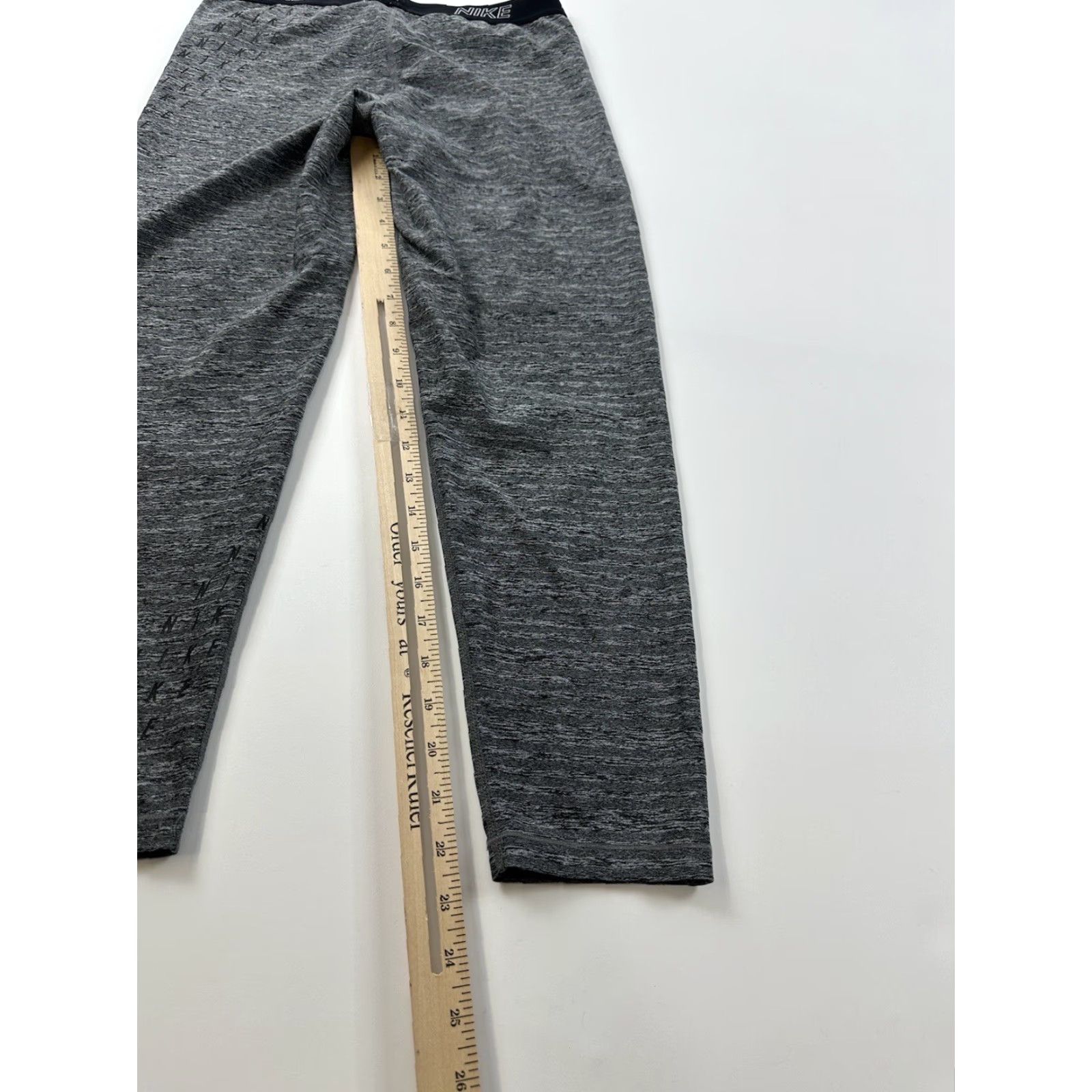 Nike Nike Leggings Women M Medium Gray Static Compression Activewear Size 32" / US 10 / IT 46 - 5 Thumbnail