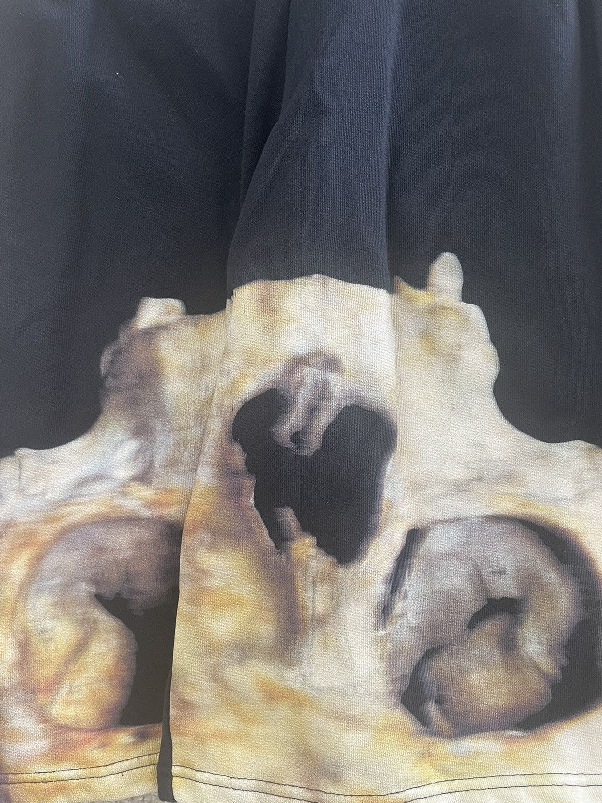 Givenchy Givenchy Twisted Skull Shorts Size US 30 / EU 46 - 2 Thumbnail