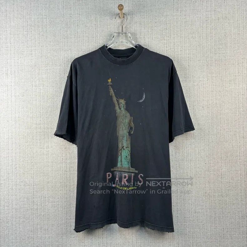 Balenciaga Balenciaga Washed Destroyed Statue of Liberty Short Sleeve Size US S / EU 44-46 / 1 - 1 Thumbnail
