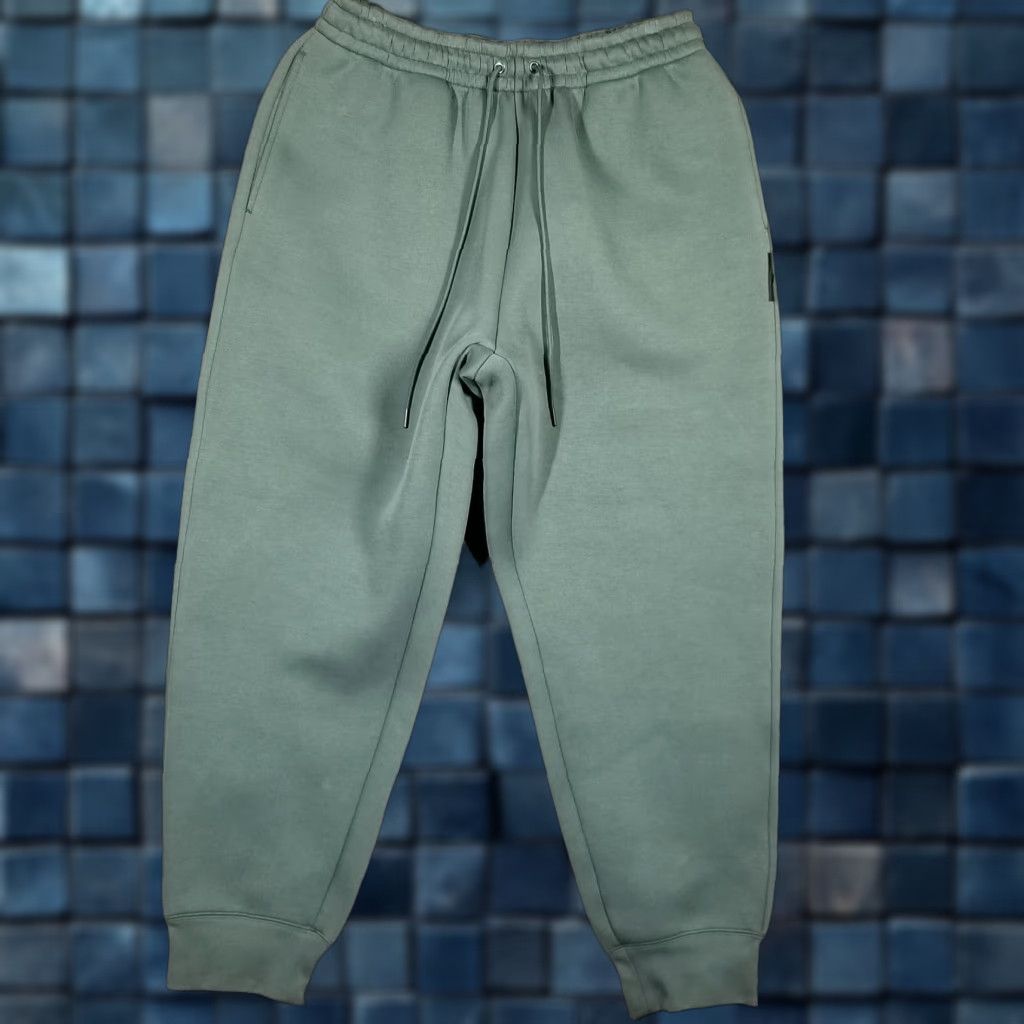 Nike Nike Tech Fleece Heavyweight Pants Green Sample Stamp Mens Size M New Sportswear Size US 31 - 1 Thumbnail