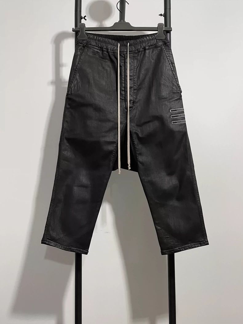 Rick Owens rick owens size xs Waxed cropped pants 2502-Nextarrow Size US 28 / EU 44 - 1 Thumbnail