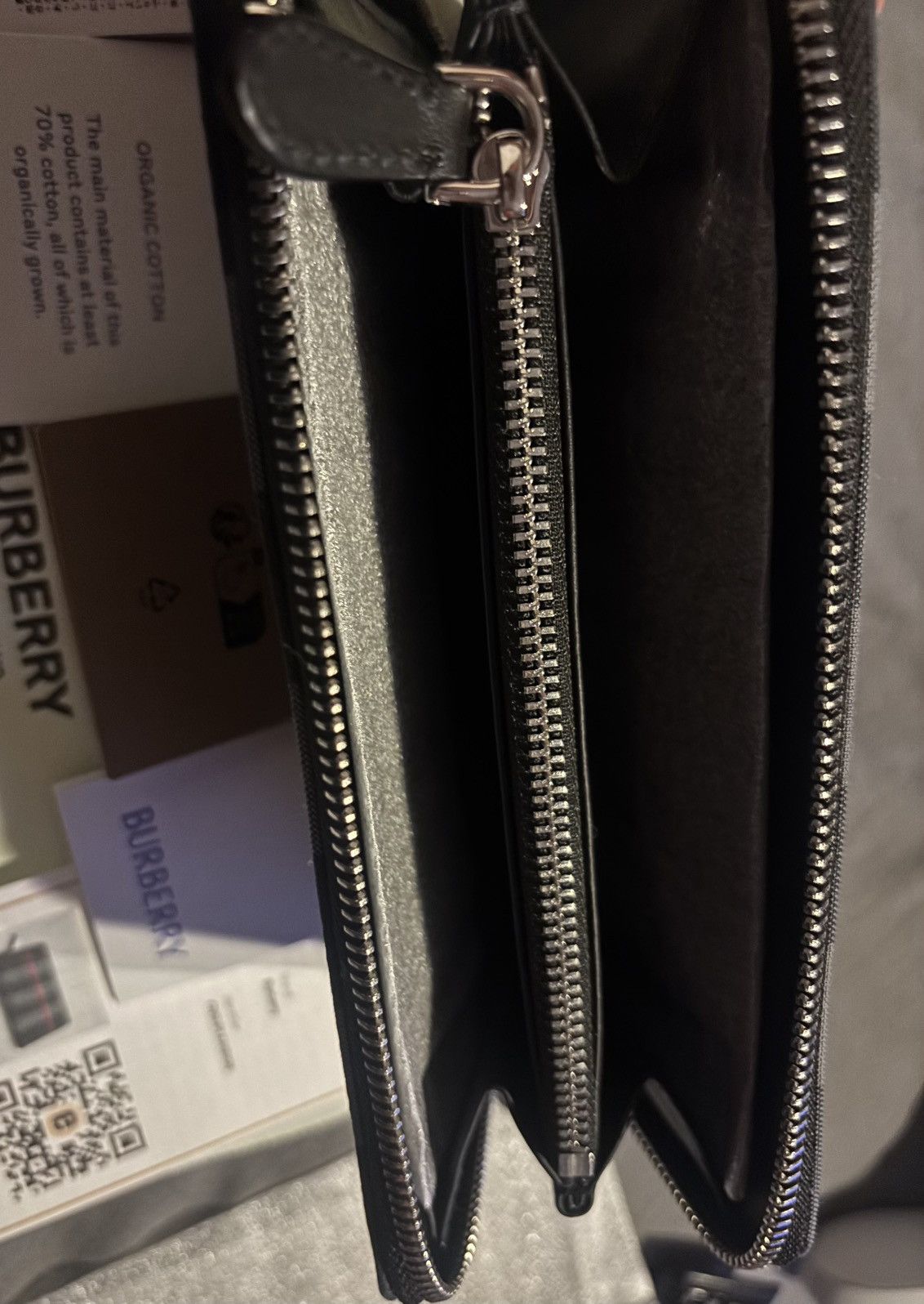 Burberry Burberry Navy Check Zip Around Wallet – New With Tags + COA Size ONE SIZE - 5 Thumbnail