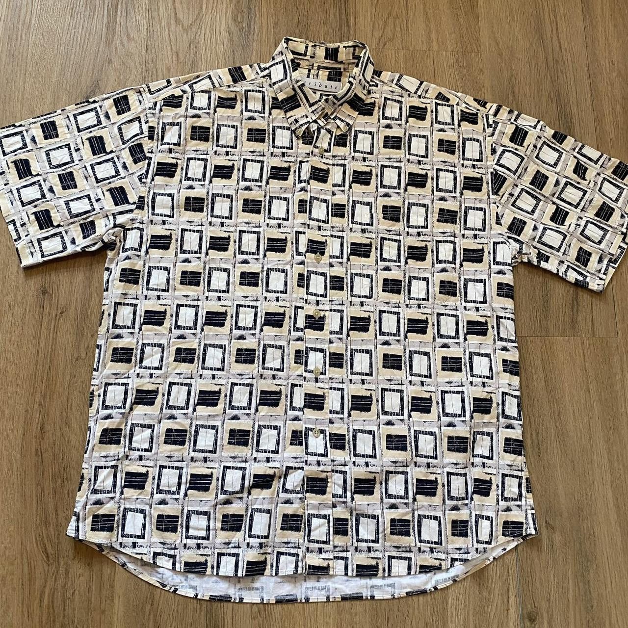 Other White and black geometric short sleeve button up shirt Size US L / EU 52-54 / 3 - 1 Thumbnail