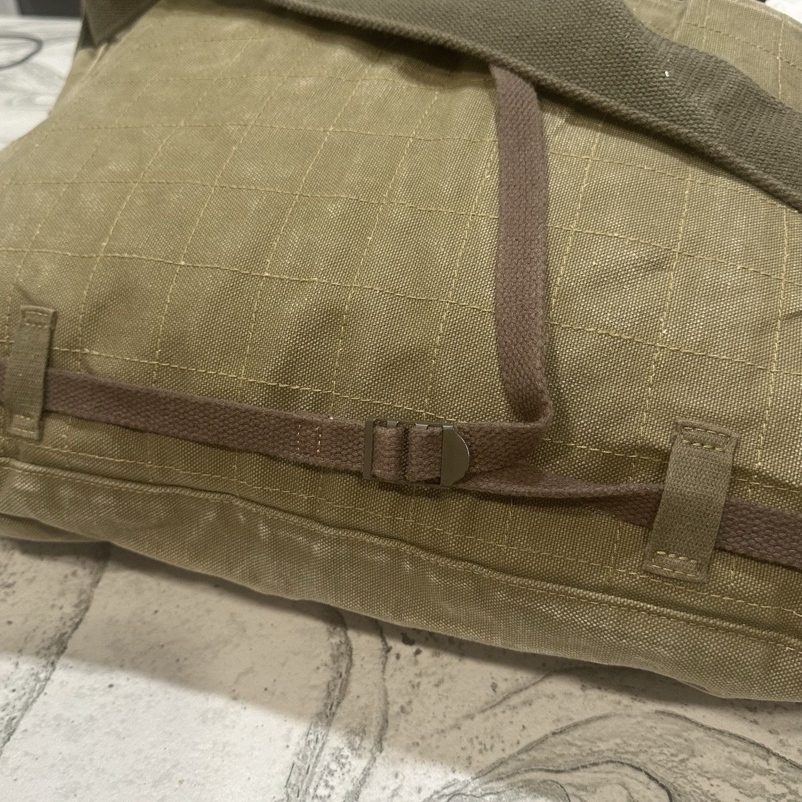 Ralph Lauren NWT Ralph Lauren Distressed Military Canvas Messenger Bag Size ONE SIZE - 8 Thumbnail