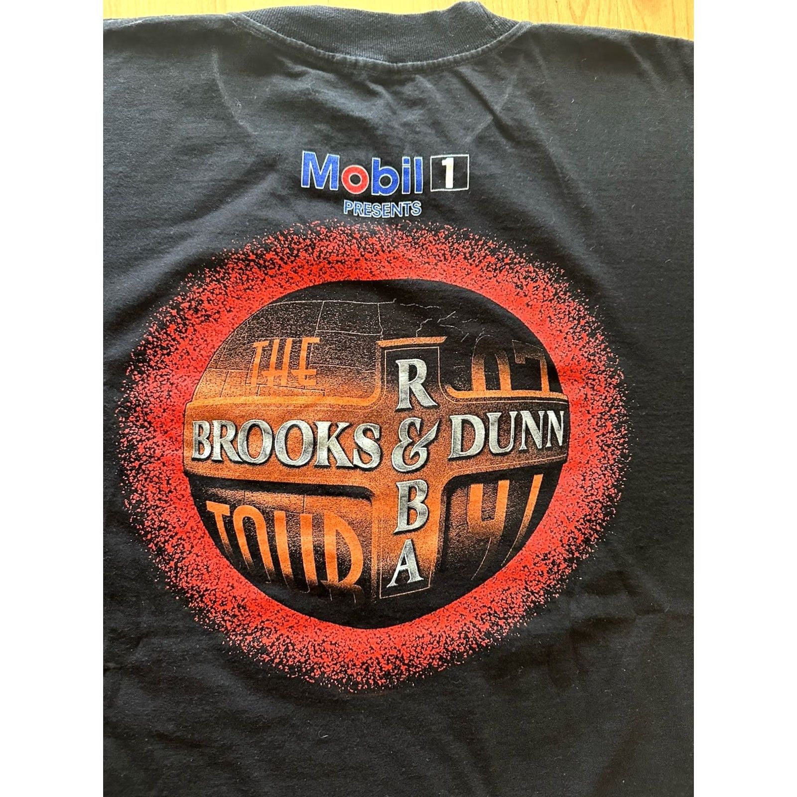Brooks VINTAGE 1990s Brooks & Dunn Reba McEntire Tour T-Shirt XXL Country Music Tee Shirt Crew Neck Short Sleeve Black 100% Cotton Size US XXL / EU 58 / 5 - 7 Thumbnail
