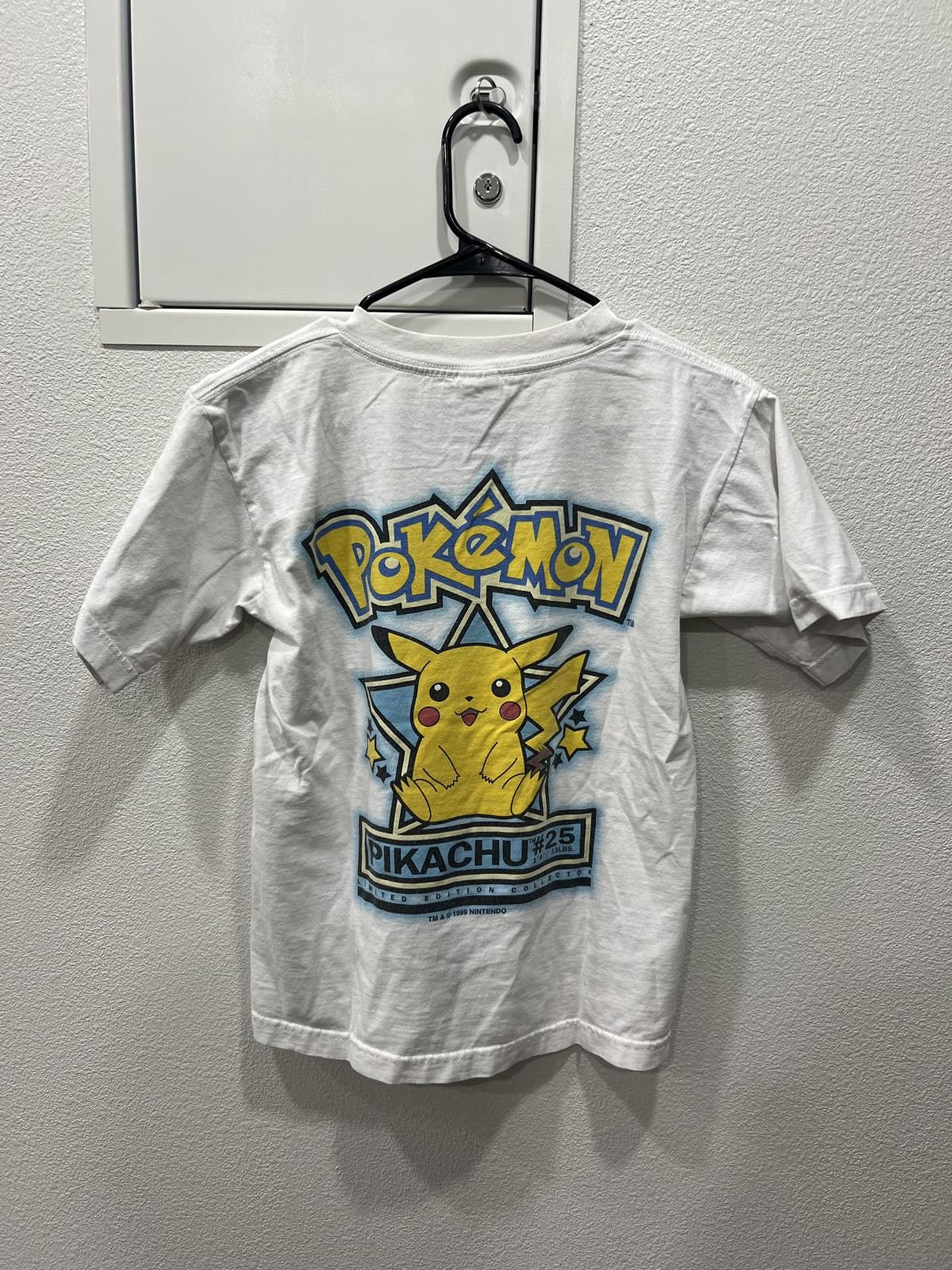Pokemon 90s Pikachu Pokemon top Youth size Size US S / EU 44-46 / 1 - 3 Thumbnail